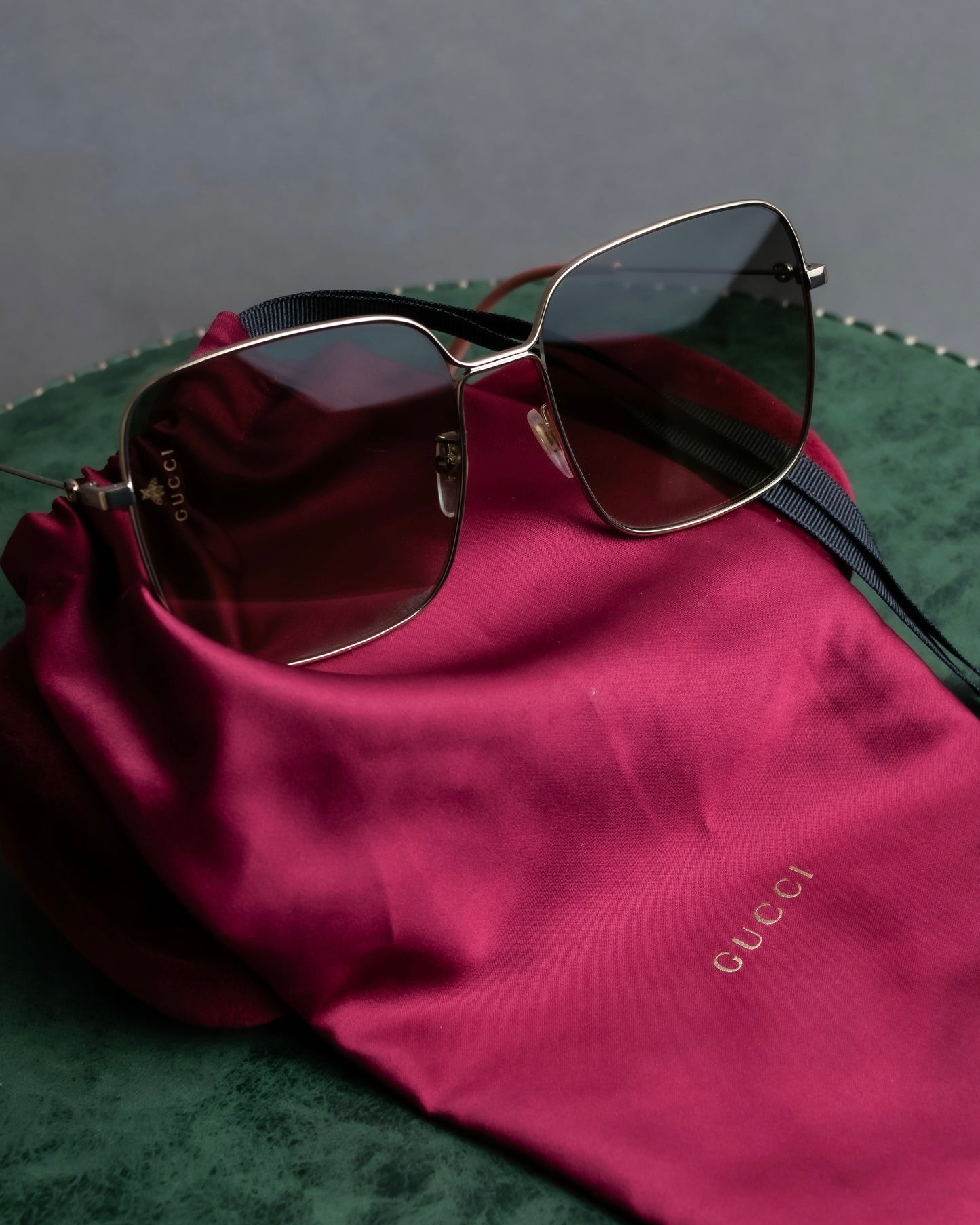 "GUCCI" Gold frame square frame sunglasses