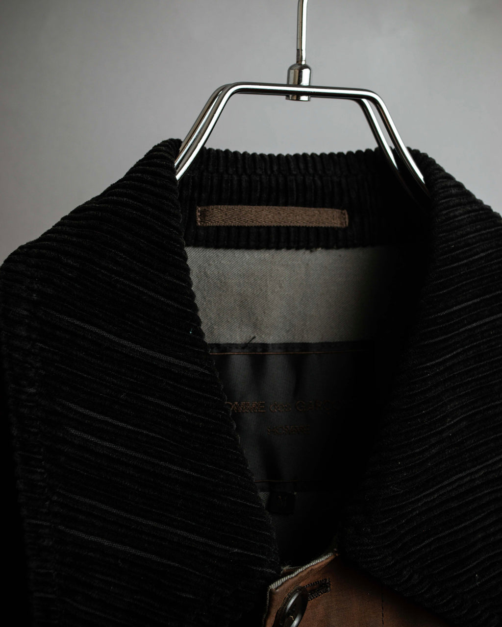 "COMME des GARCONS HOMME"
03AW corduroy collar design stand collar long coat