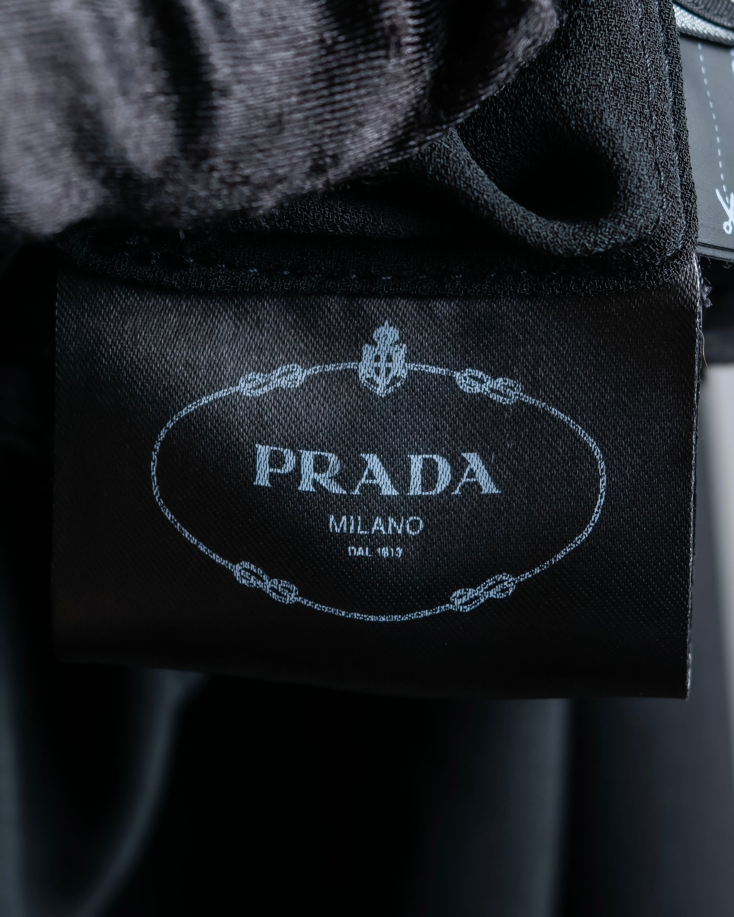 "PRADA" 100% silk bowtie design gathered shirt