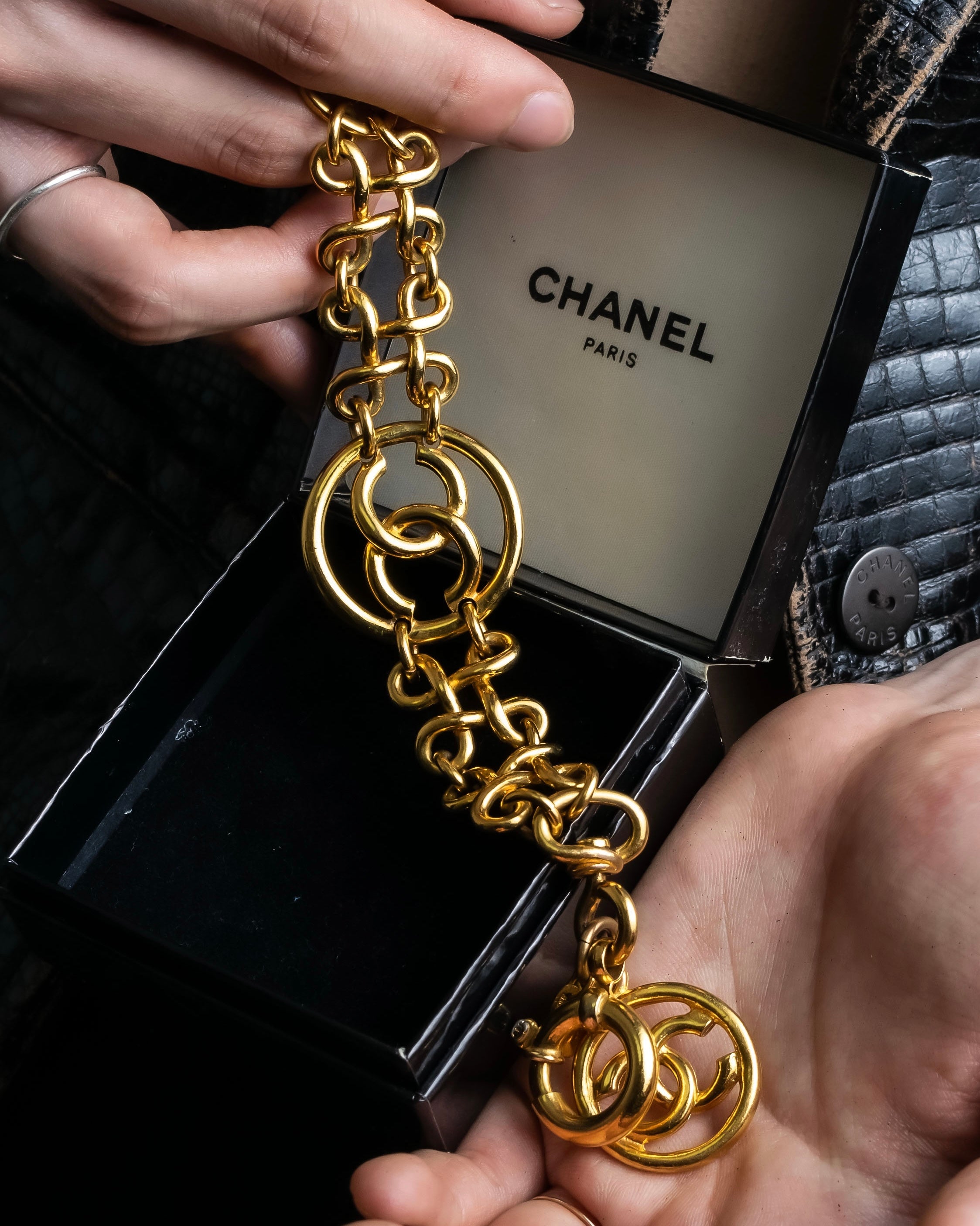 "1993's CHANEL" Coco mark motif gold bracelet