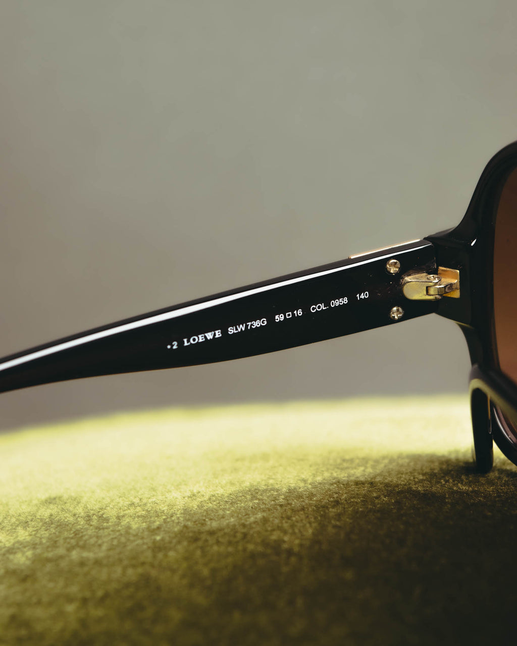 "LOEWE" 00's-10's Oversized butterfly sunglasses