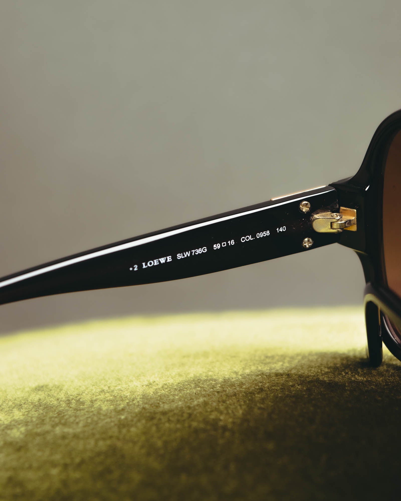 "LOEWE" 00's-10's Oversized butterfly sunglasses