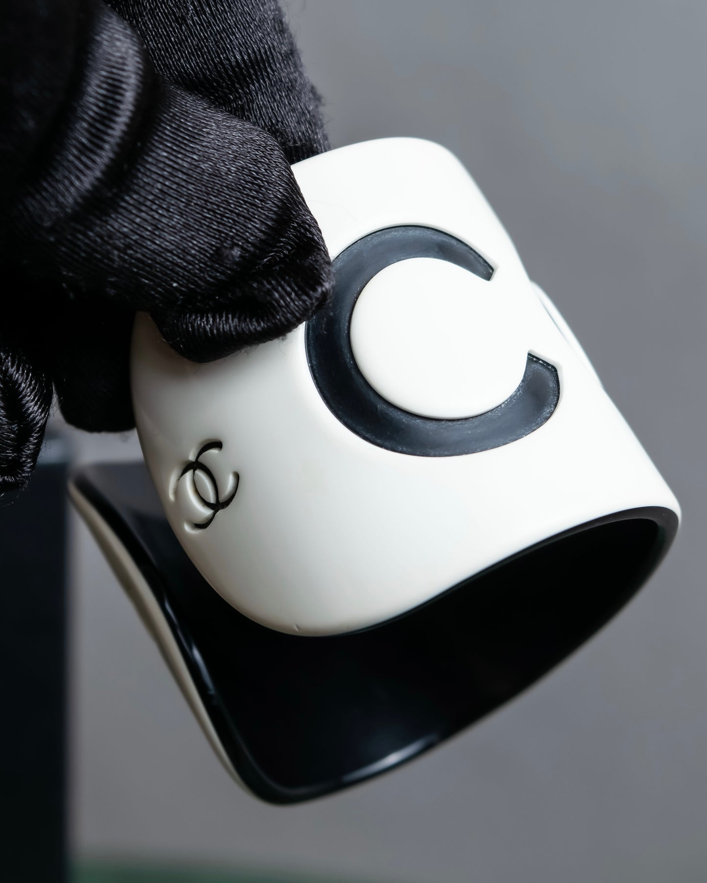 "CHANEL" COCO mark spell engraved bangle