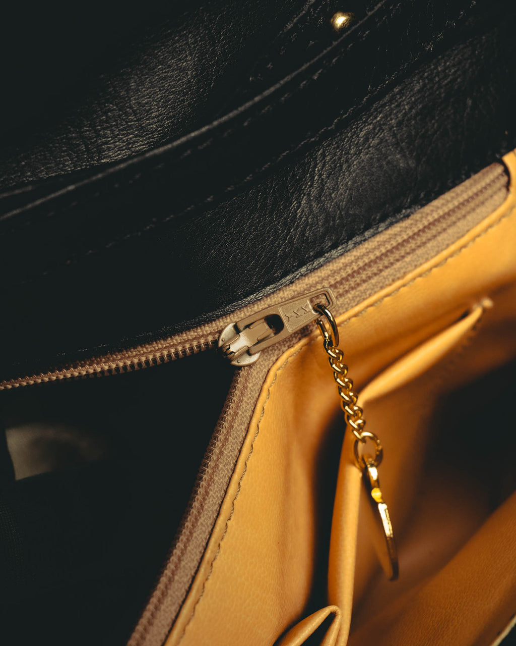 "CELINE" 80's-90's Geometric envelope shoulder bag