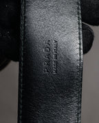 “PRADA” 2010’s Saffiano camouflage relief logo buckle
leather belt