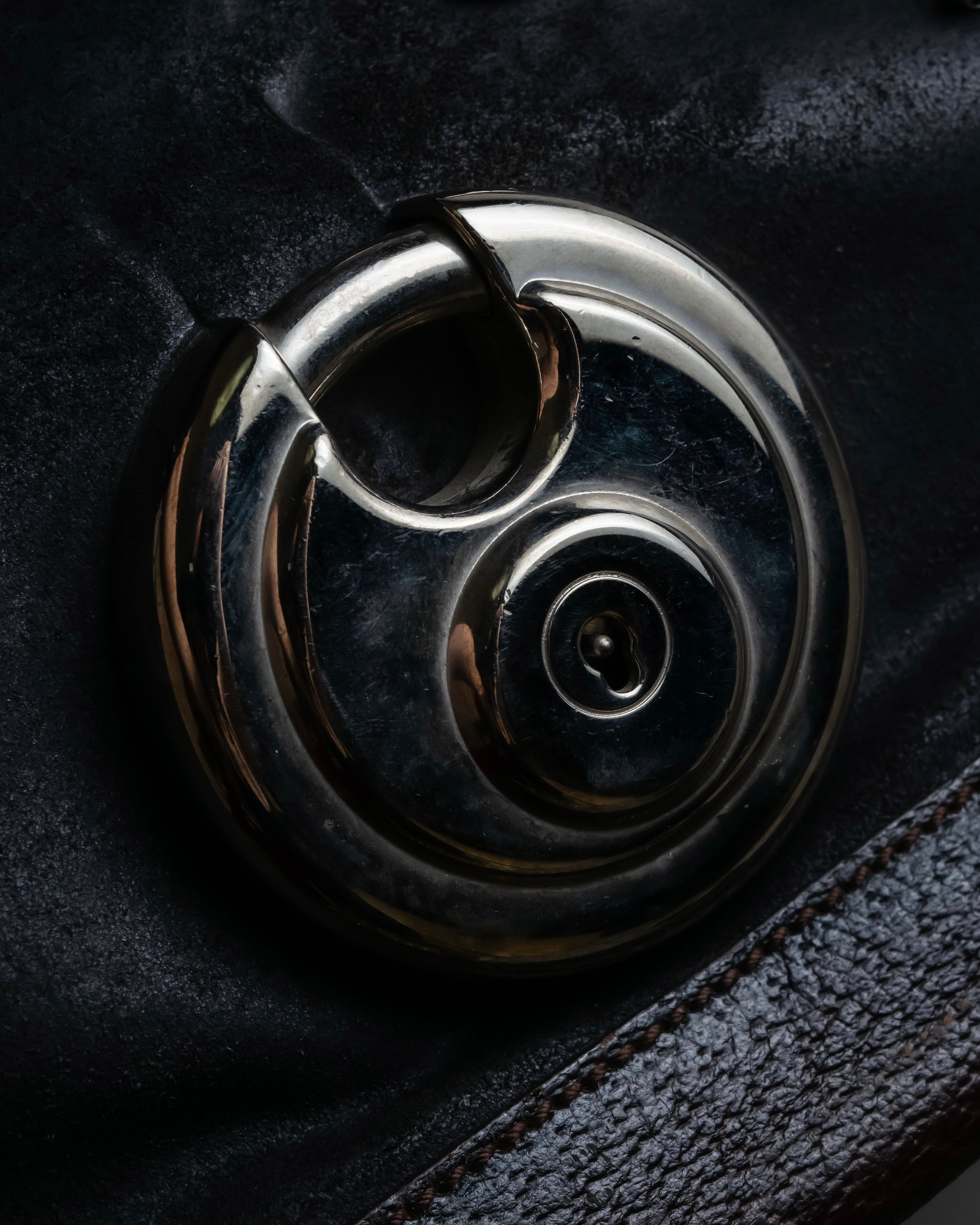 "BALENCIAGA" Circle lock design leather doctor bag