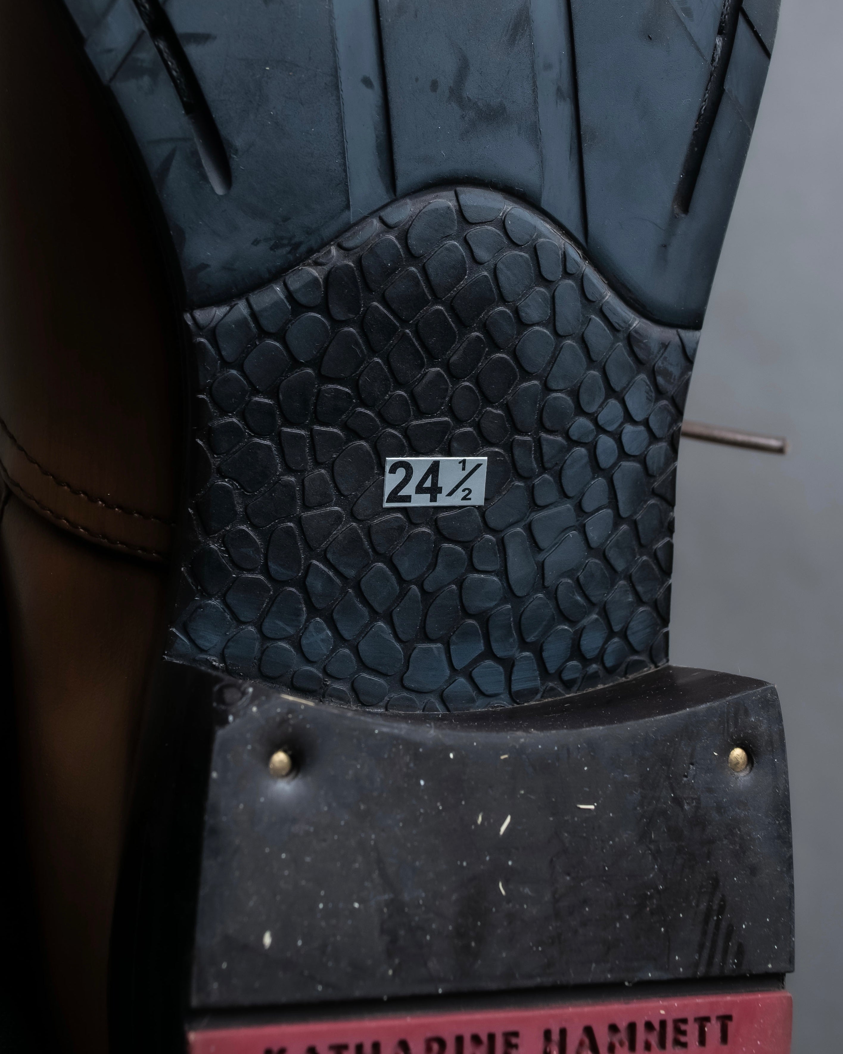 "KATHARINE HAMNETT" Perforated square toe lace-up leather shoes