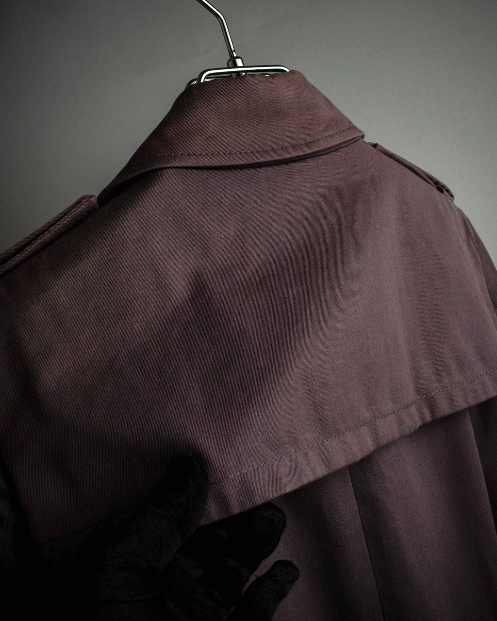 "CELINE" Triomphe button design in plum brown color
 trench coat