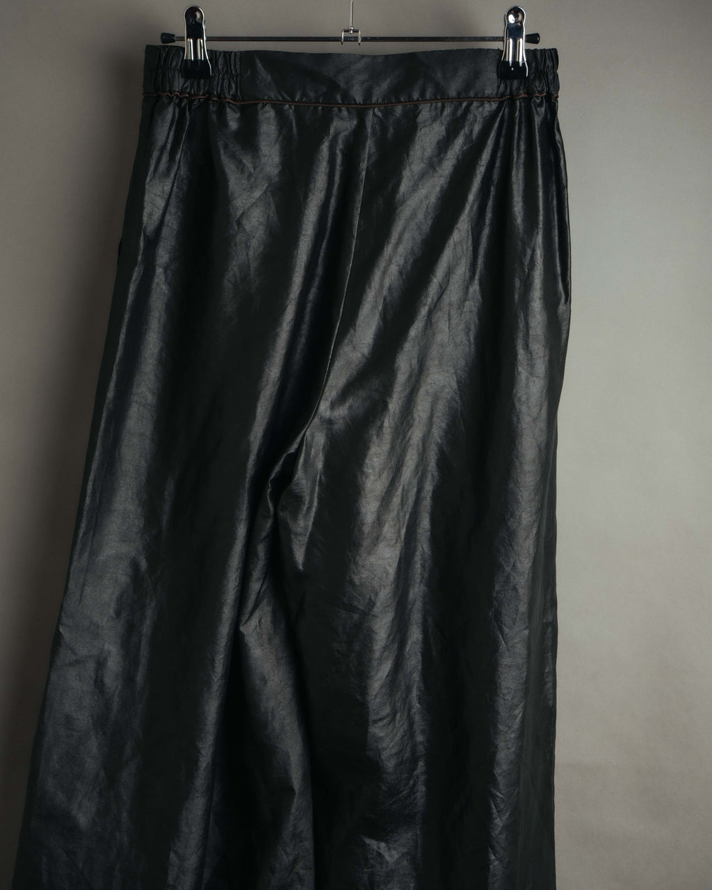 -MOOD Vintage Collections-
90’s-00’s Shiny textured wide leg trousers