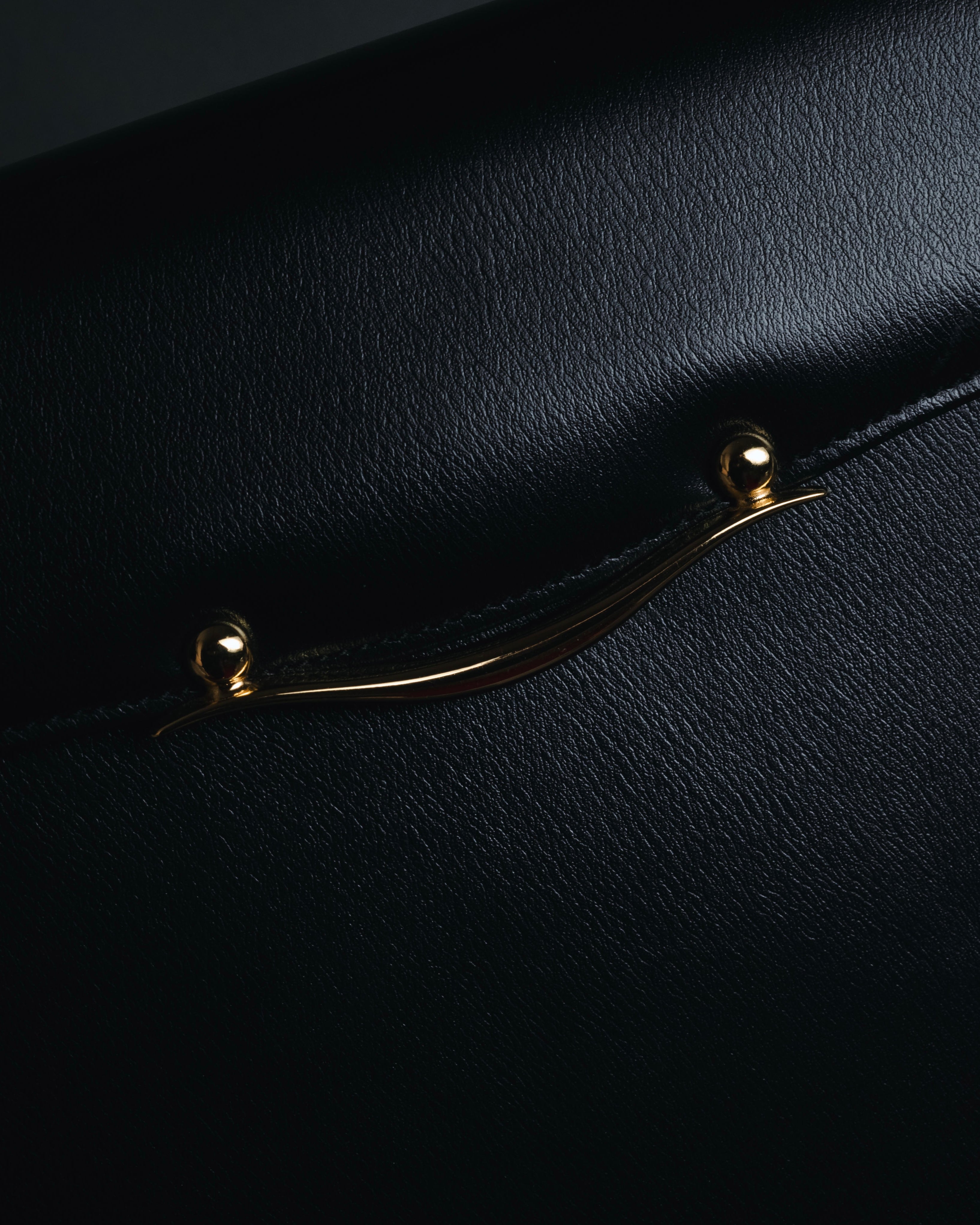 "PIERRE BALMAIN" 80’s-90’s box calf gold bar top handle bag