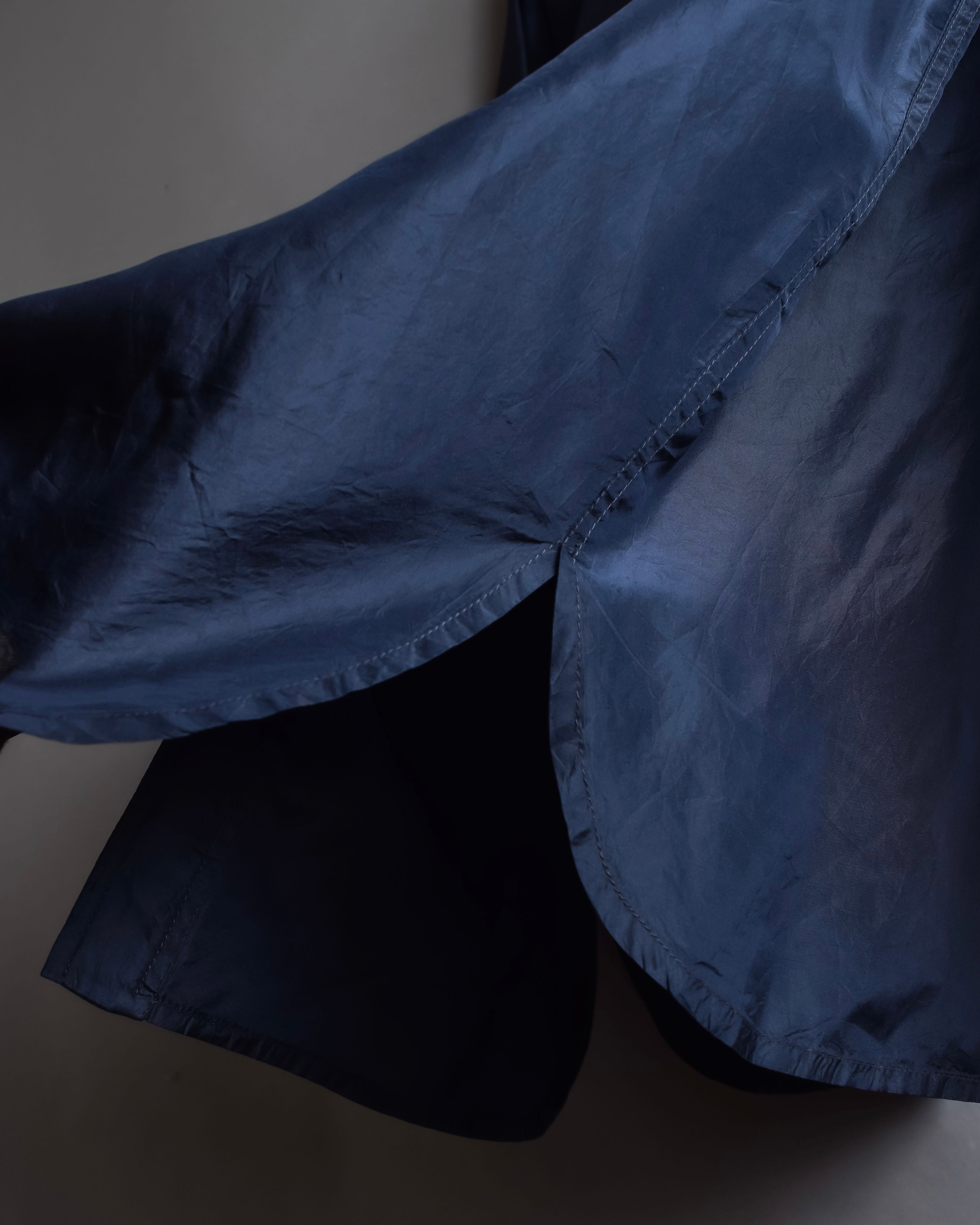 "LOEWE" 90's-00's Fly front silk shirt