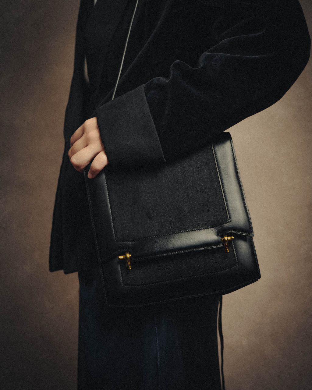-SPECIAL- “HERMÈS” 80’s-90’s Camargue black leather and canvas shoulder bag