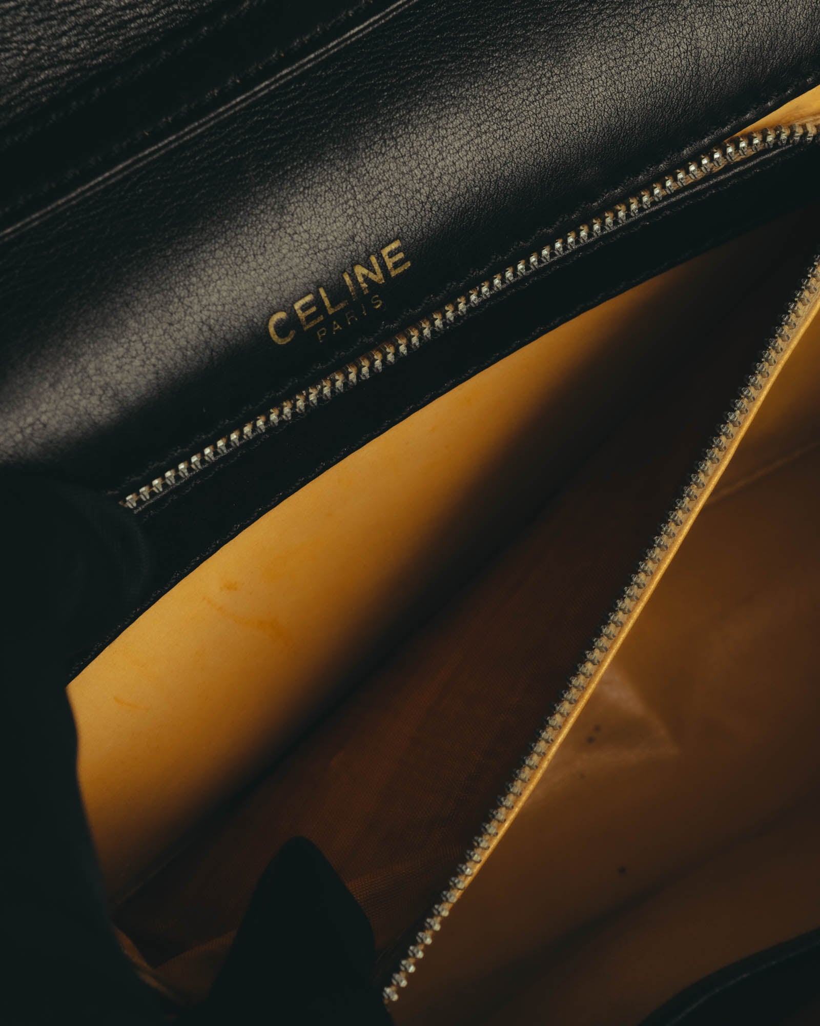 "CELINE" 70's-80's Classic horsebit leather shoulder handbag