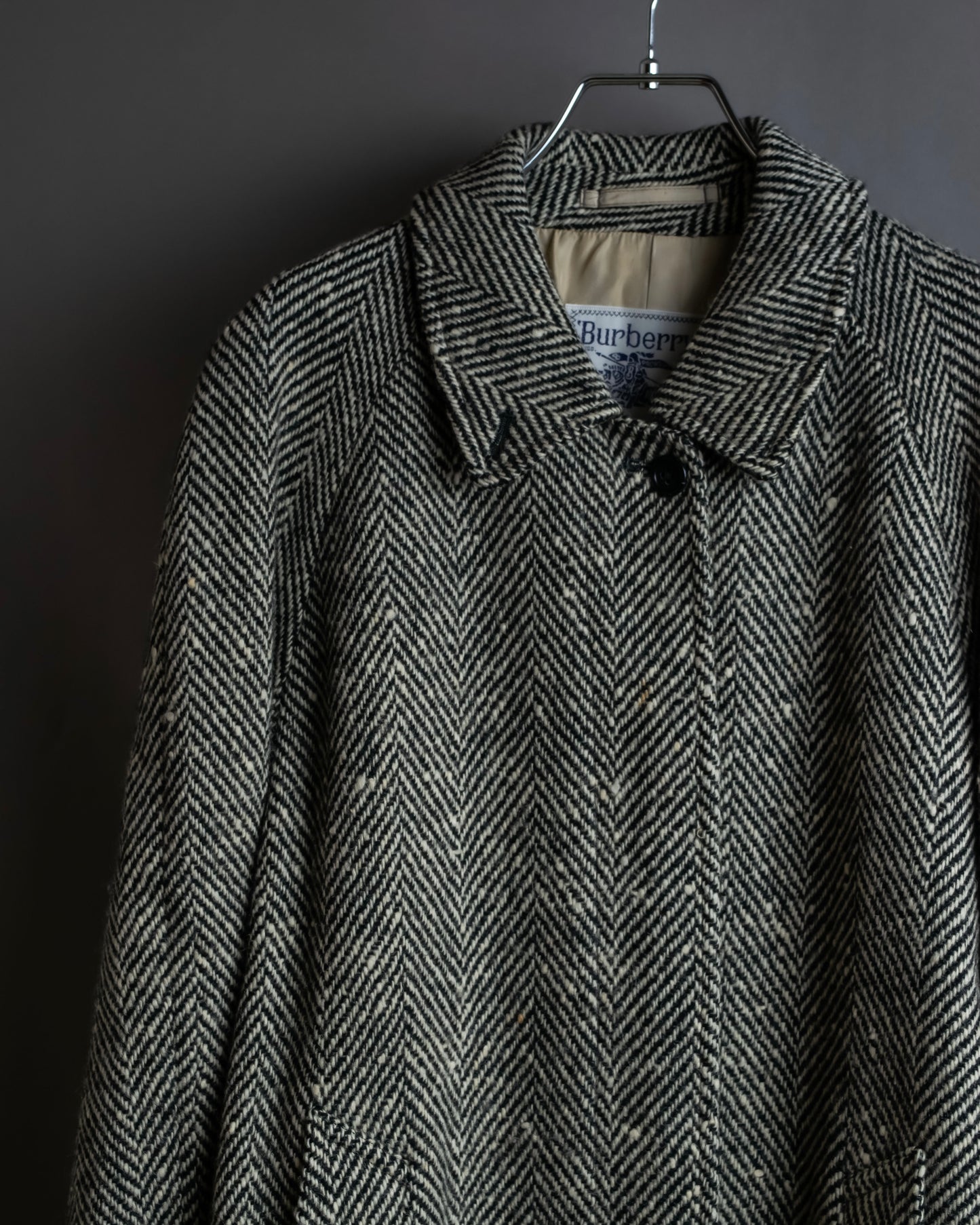 "BURBERRYS" Herringbone belted design soutien collar coat