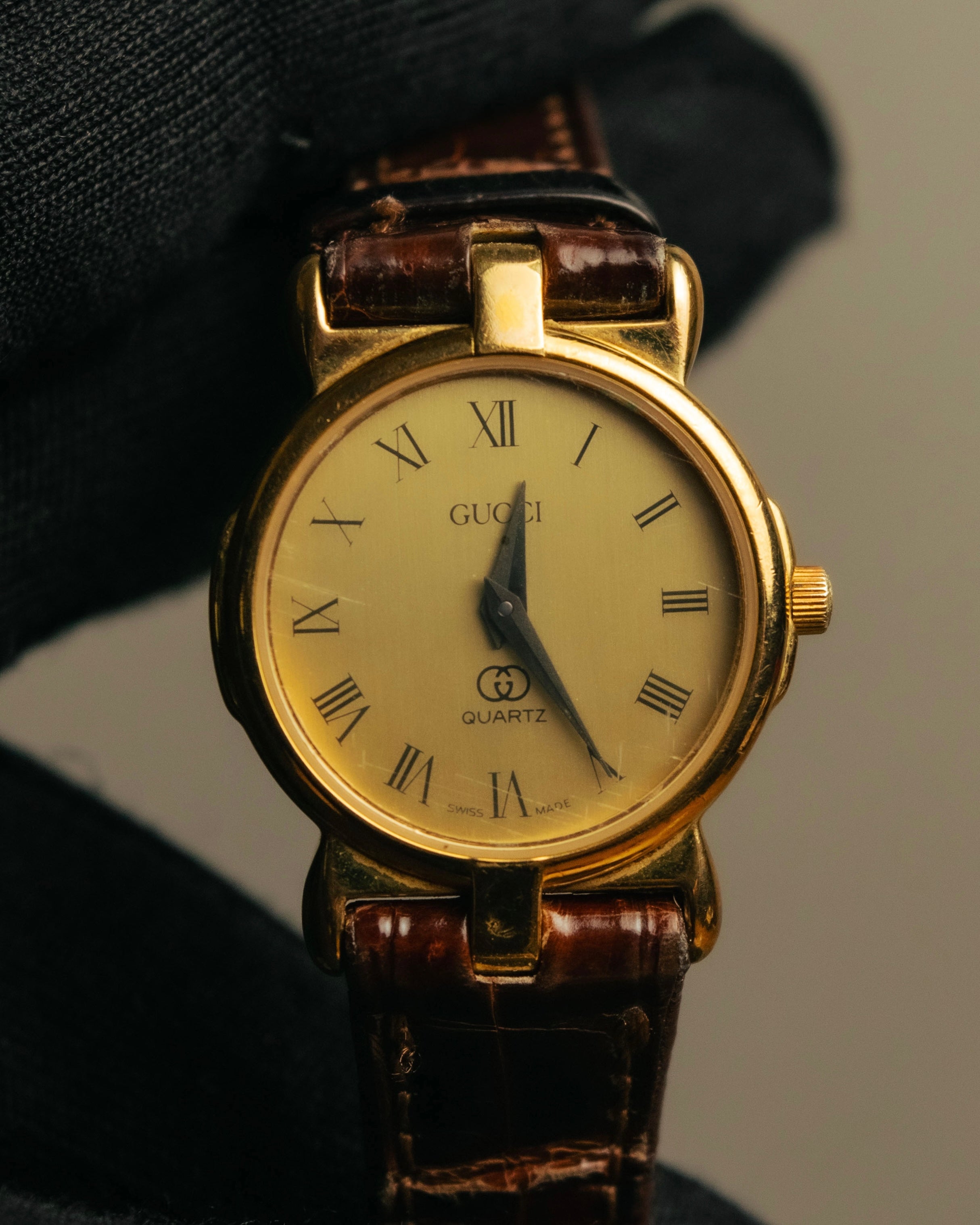 “GUCCI” 80’s-90’s Roman dial vintage watch