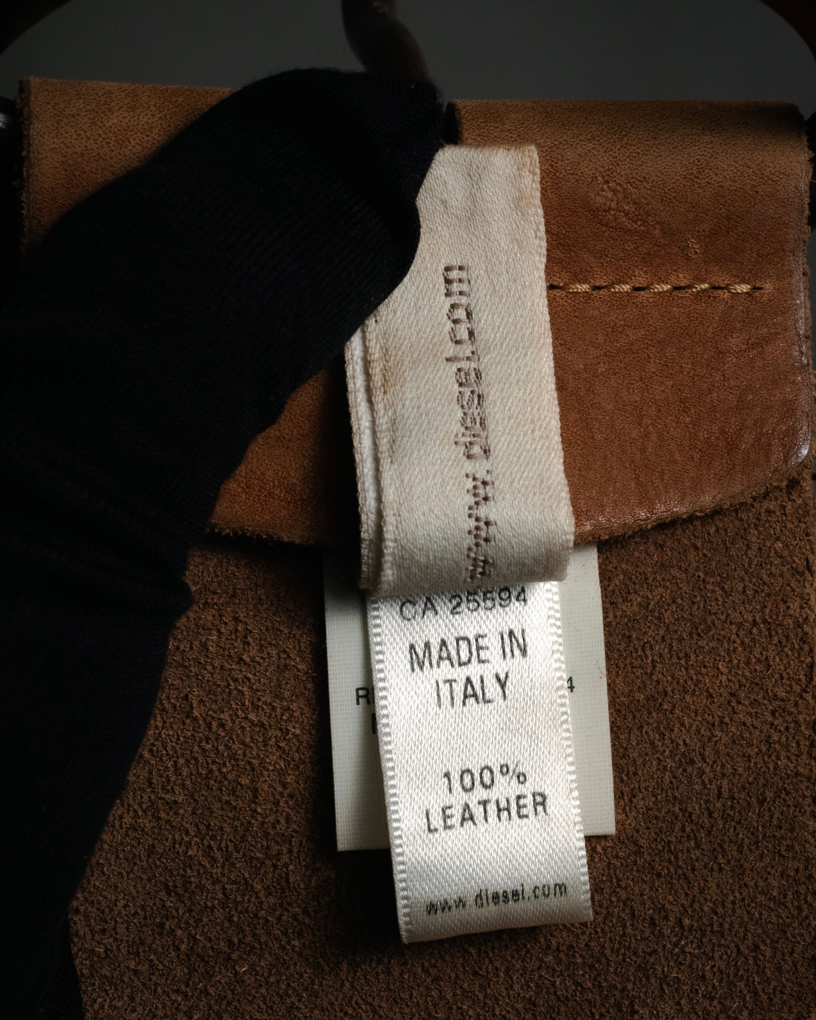 "DIESEL" 00’s Turquoise-studded embossed suede belt