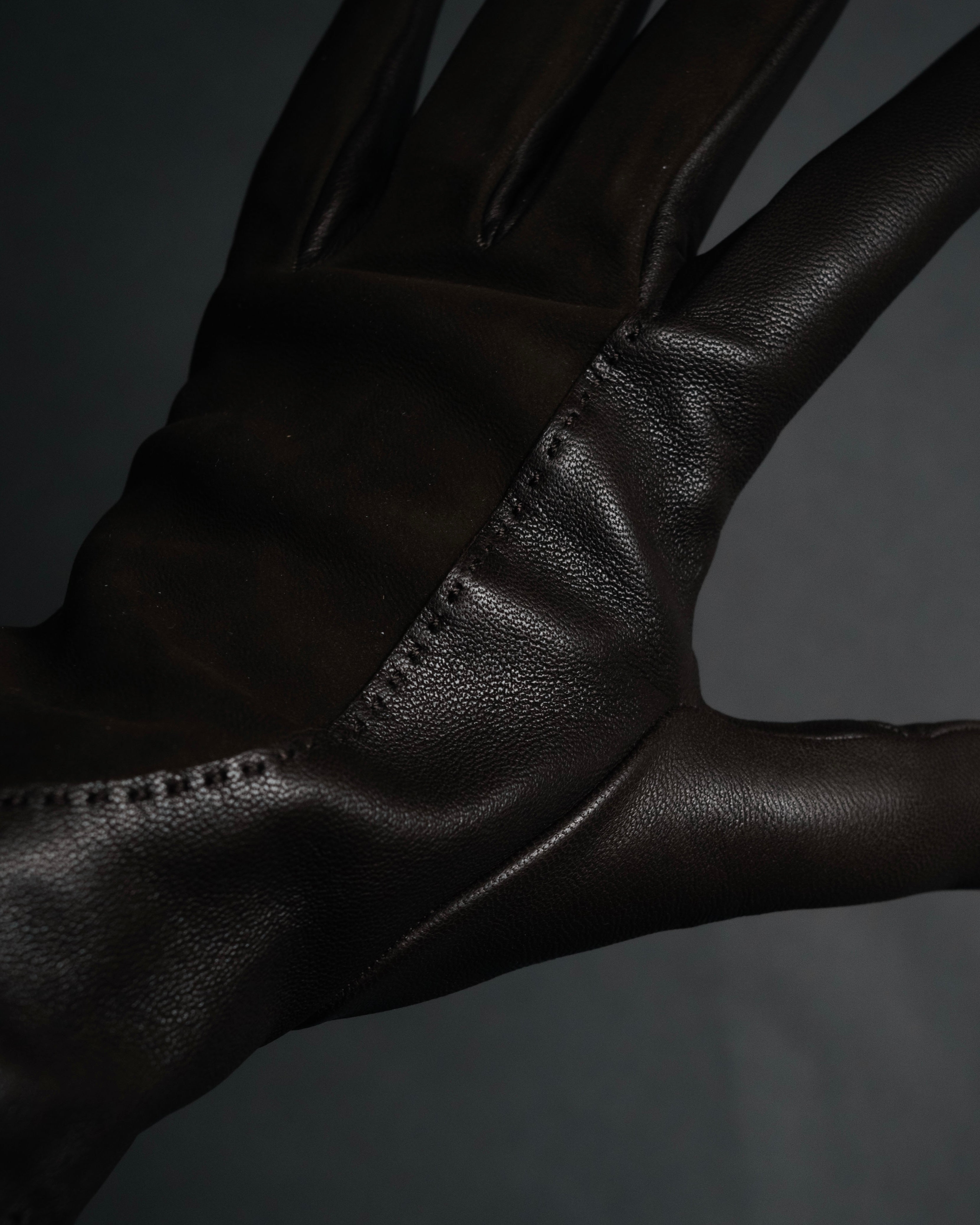 “HERMÈS” 2010’s bi material lambskin silk lined gloves