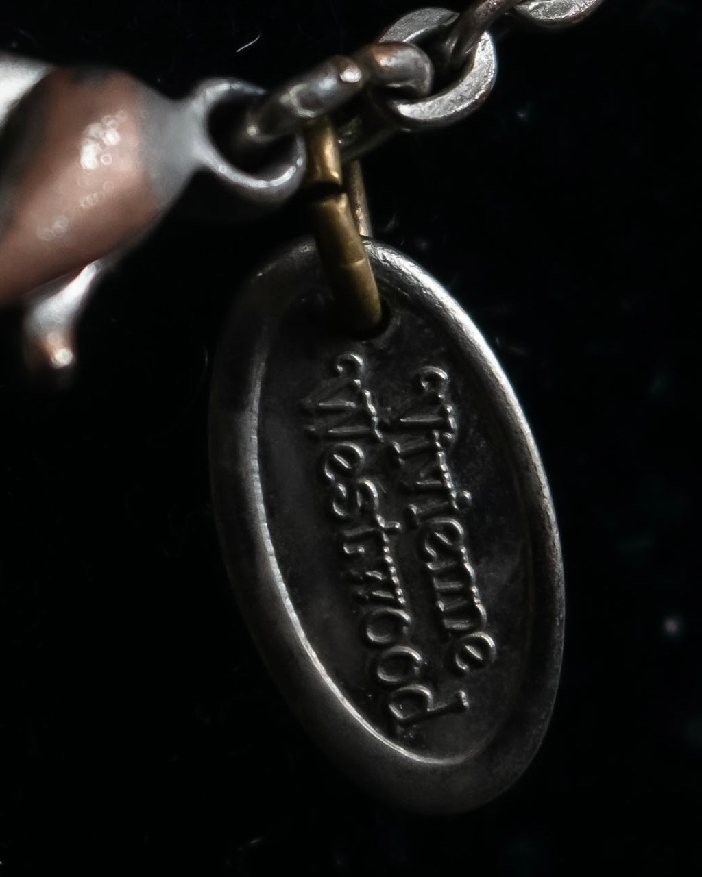 "Vivienne Westwood" Praying hands motif silver necklace