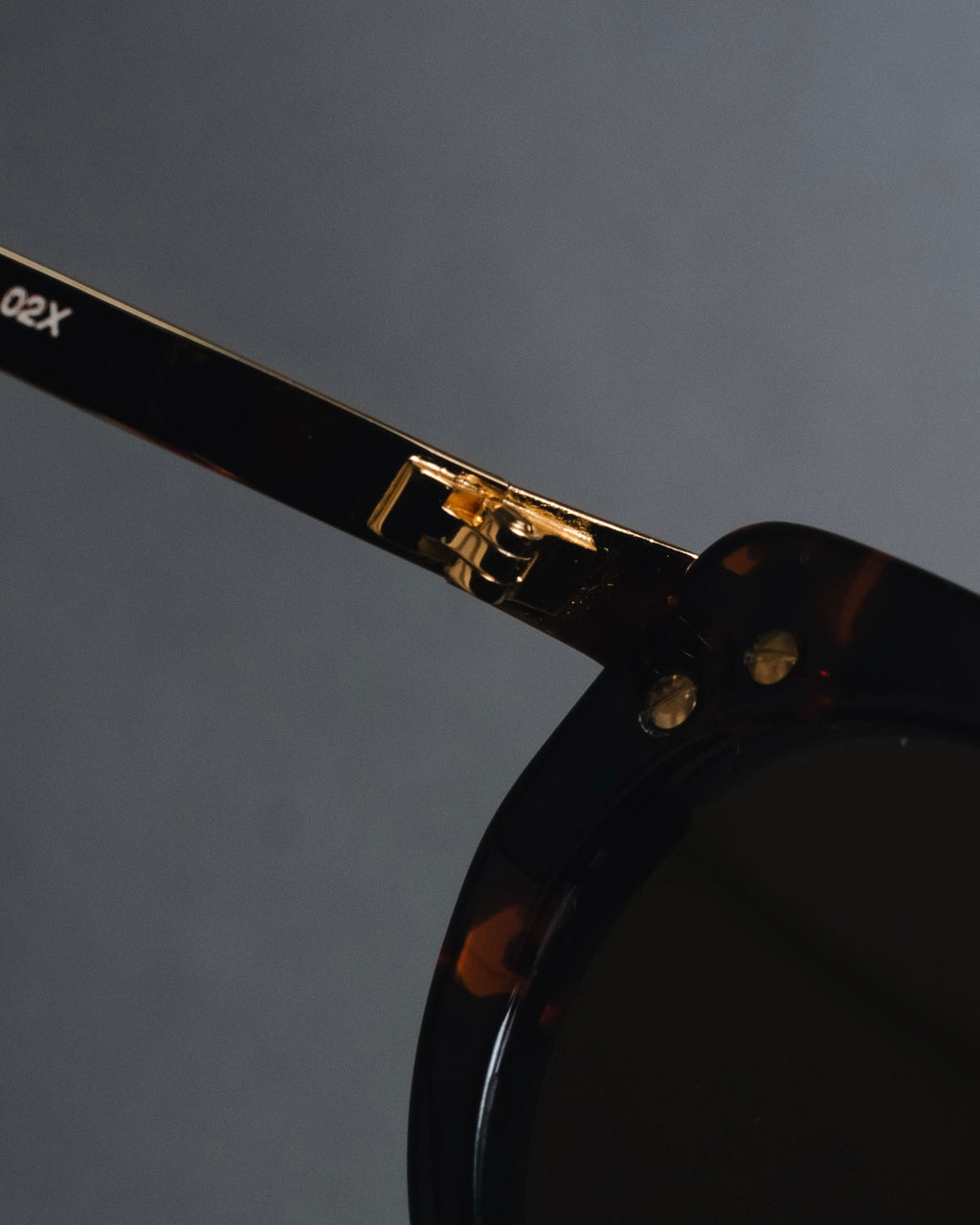 "GUCCI" Sleek oval acetate sunglasses