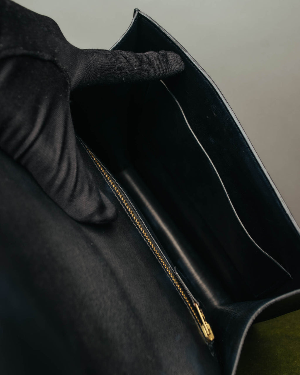-SPECIAL- “HERMÈS” 80’s-90’s Camargue black leather and canvas shoulder bag