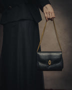 –SPECIAL– “GUCCI” 80’s crest chain shoulder bag