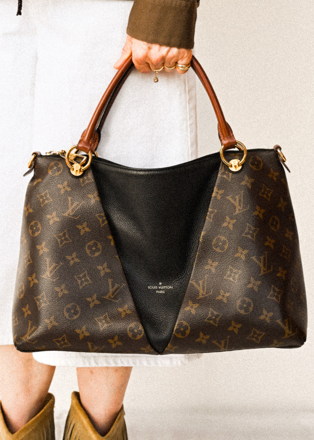 LOUIS VUITTON/ “V Tote mm” Monogram Canvas & Leather Handbag