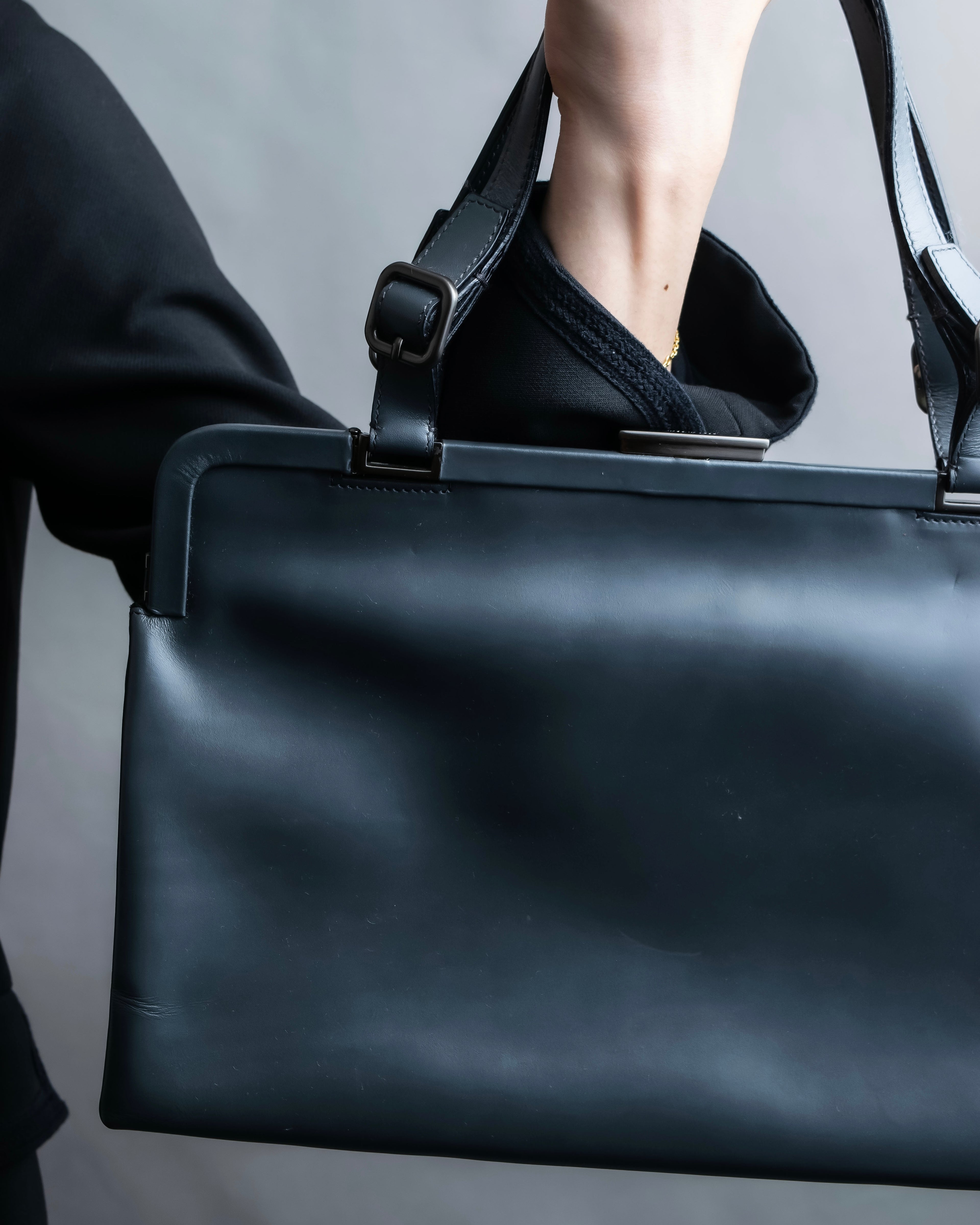 "PRADA" Clasp design grey-blue leather bag