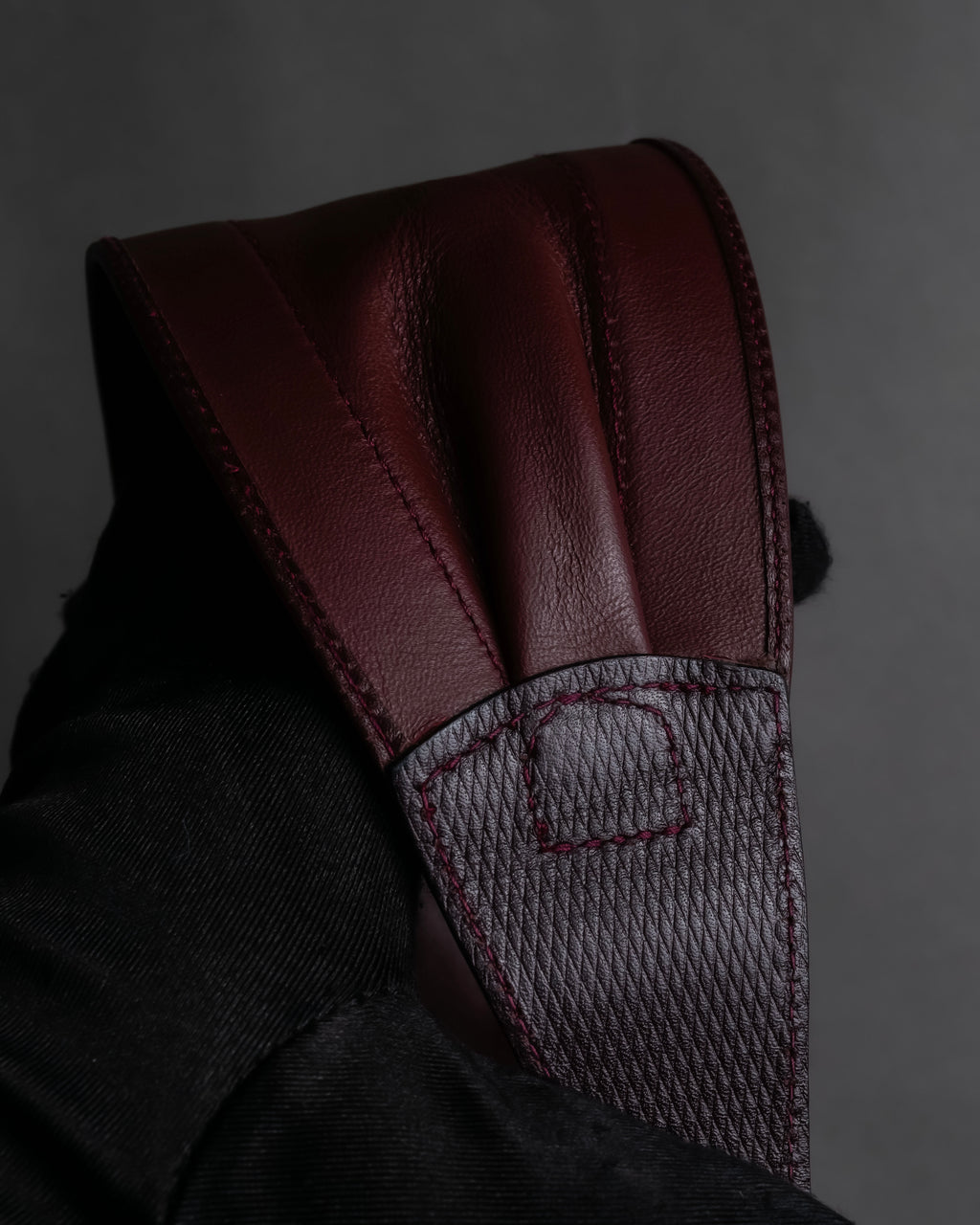 "GUCCI" Equus-derived bordeaux leather belt