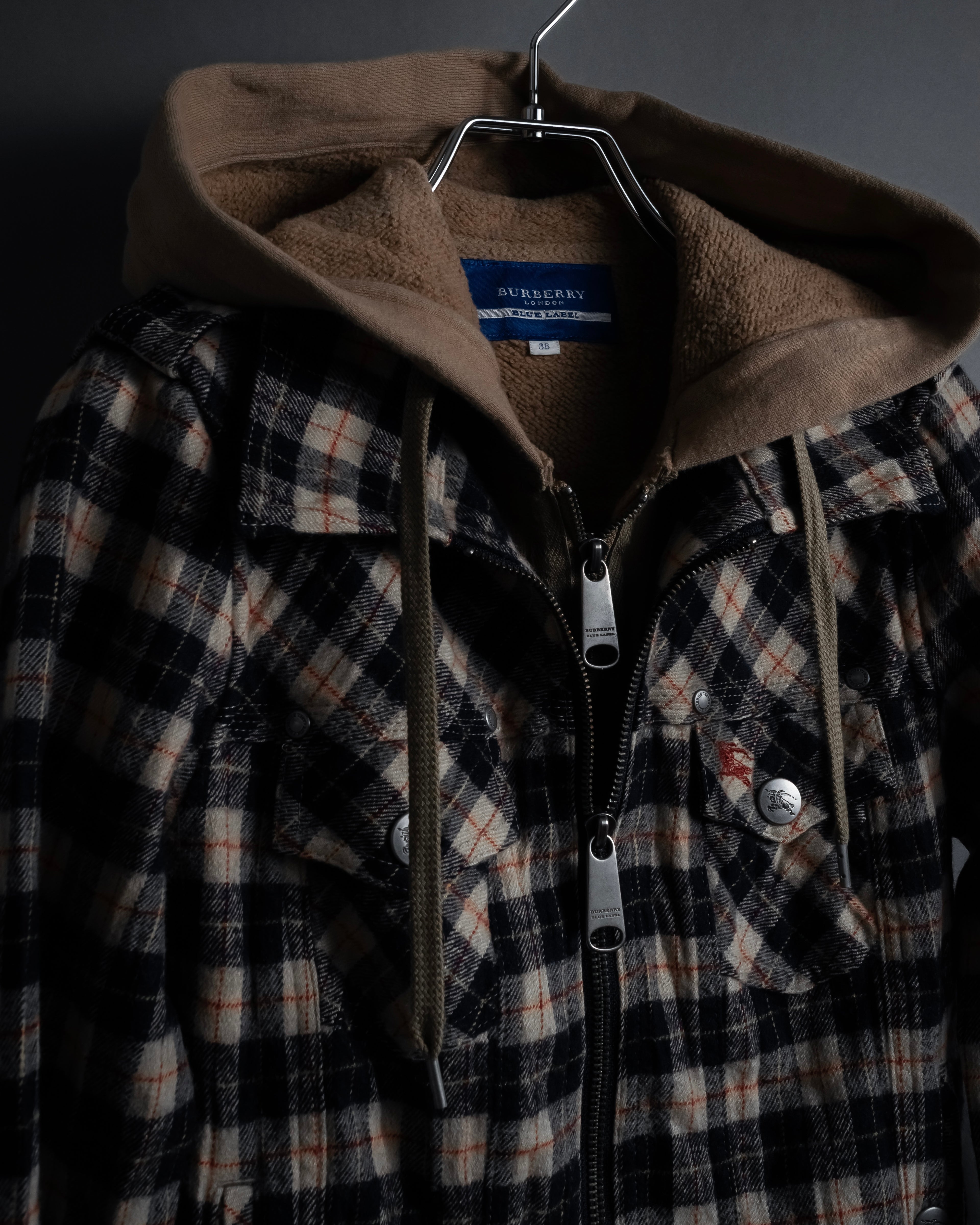 "BURBERRY Blue Label" Layered docking design hooded zip jacket