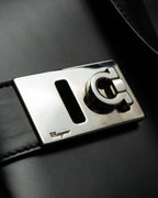 "Salvatore Ferragamo" Gancini motif both sides design leather hand bag