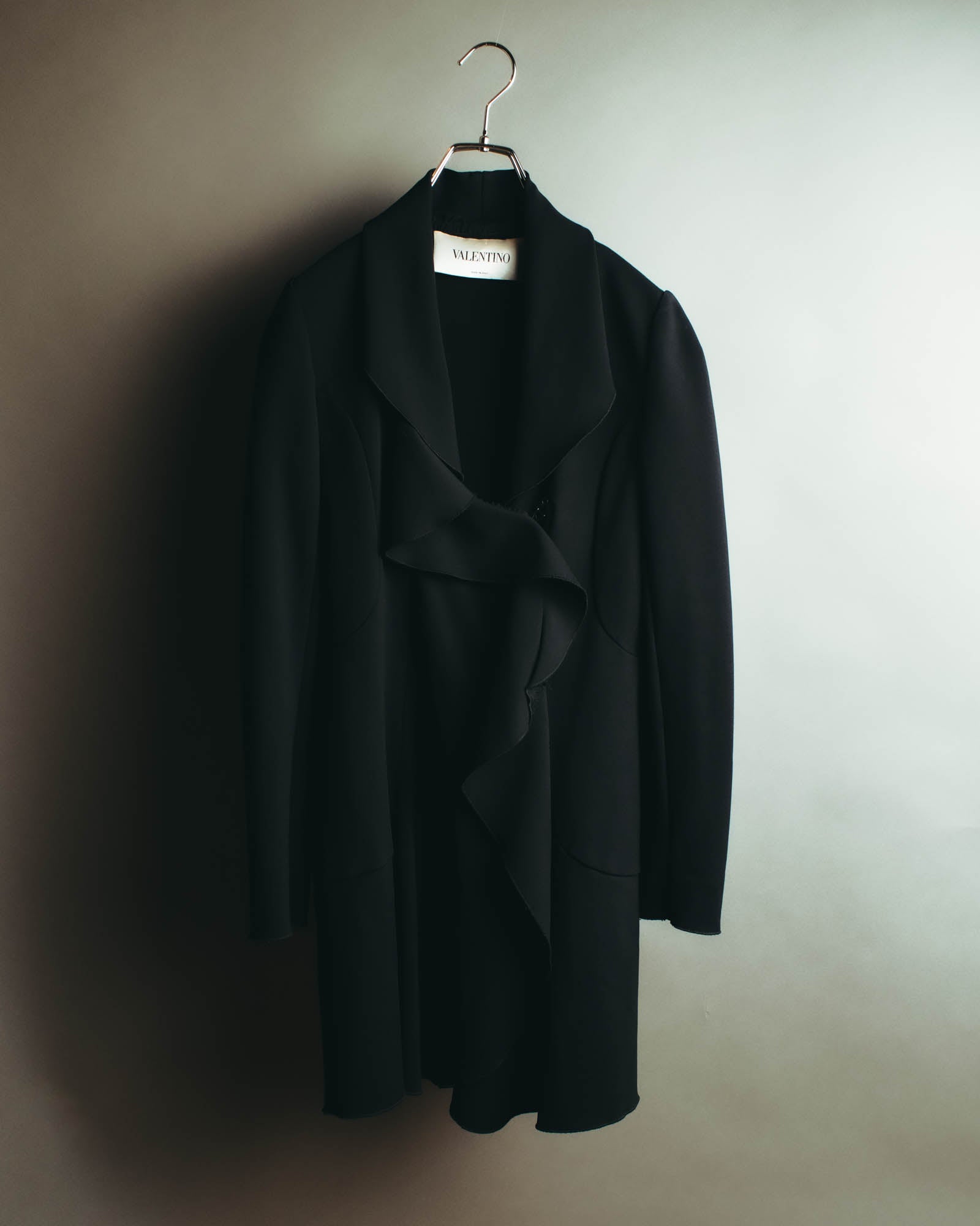 “VALENTINO” 2015-2018 Draped ruffle long coat