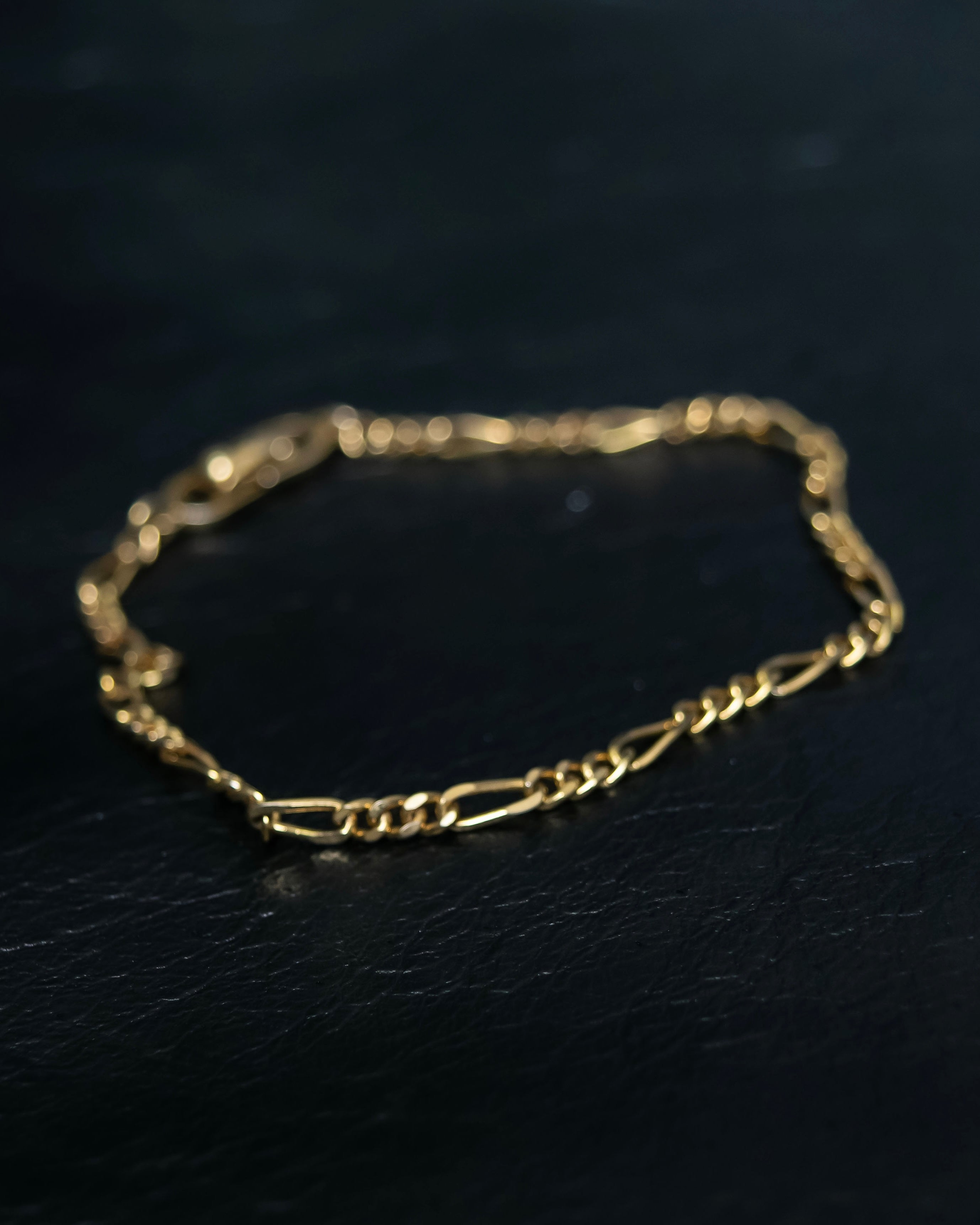 "Christian Dior" Twisted chain design bracelet