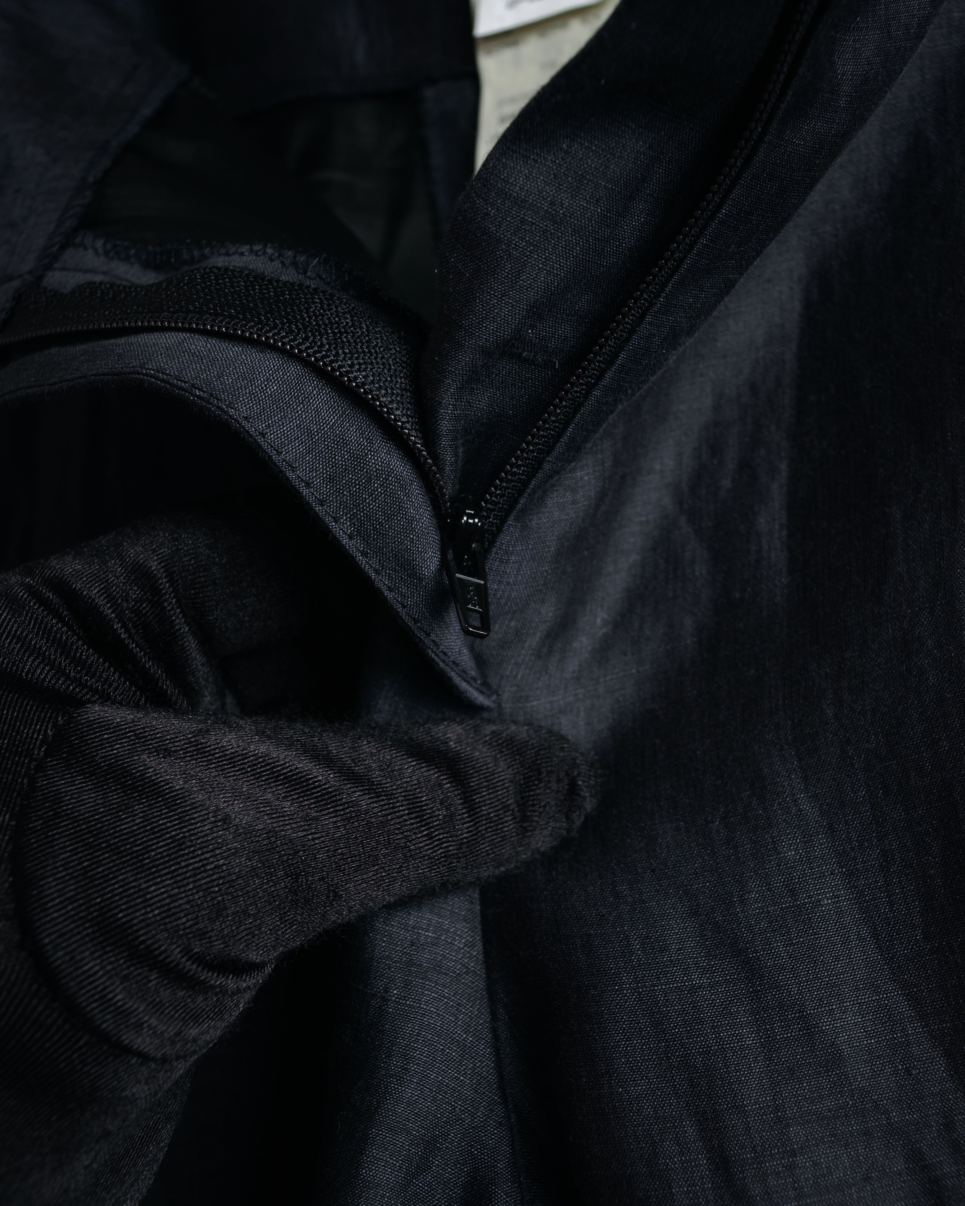 “EMPORIO ARMANI” 90’s-00’s Fluid wide trousers