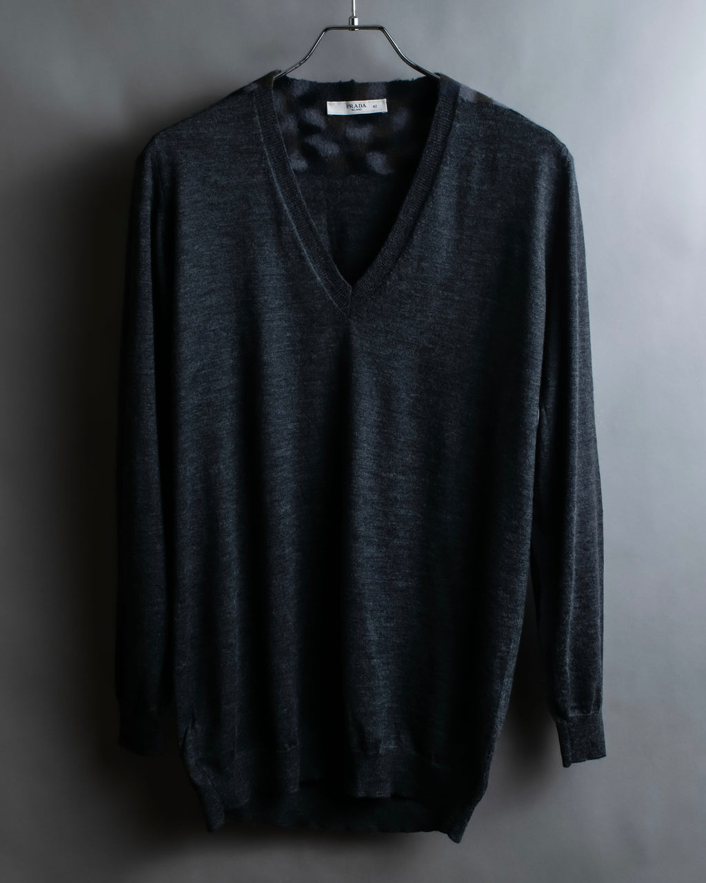 "PRADA" Camouflage pattern V-neck knit