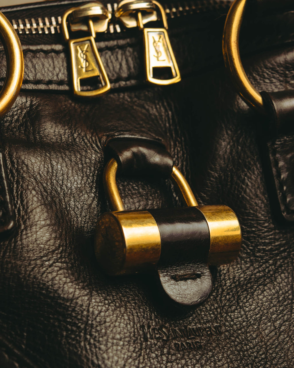 -SPECIAL- “Yves Saint Laurent” 00’s-10’s Muse leather handbag