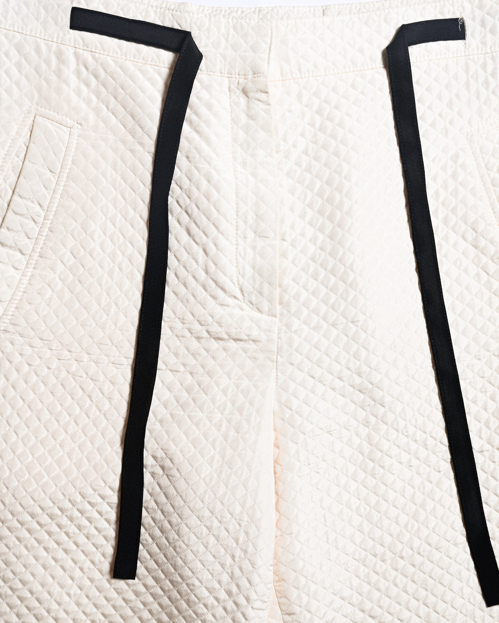 Chiristian Dior by Maria Grazia Chiuri/ Silk Blend Diamond Quilted Shorts White