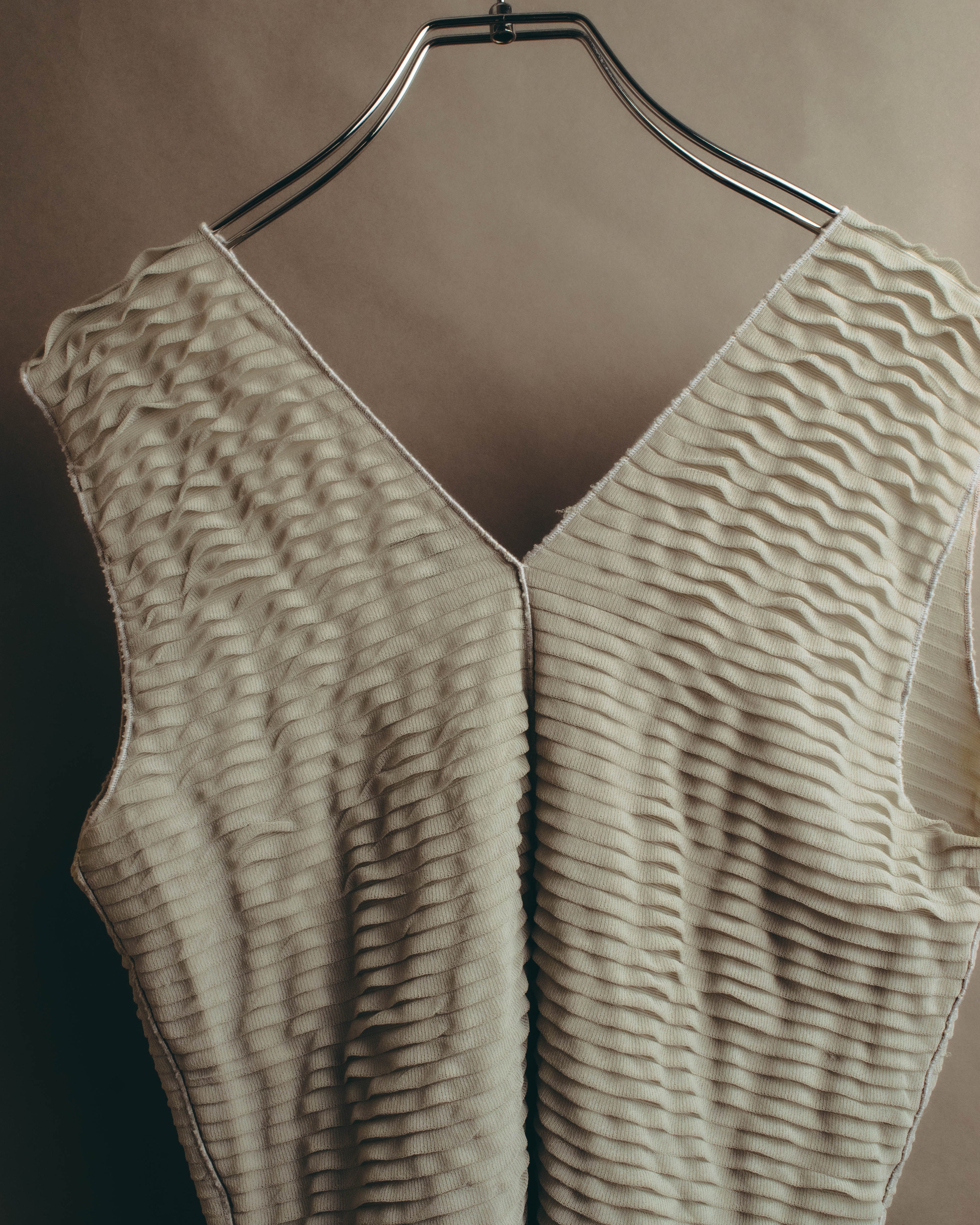 “GIORGIO ARMANI” 2000’s Textured wave knit vest