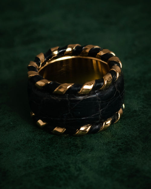 “LOEWE” 2000’s Crocodile embossed leather gold anagram ring