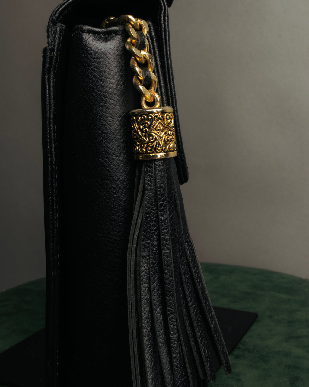 “Valentino Garavani” 90’s-00’s Structured V logo leather handbag
