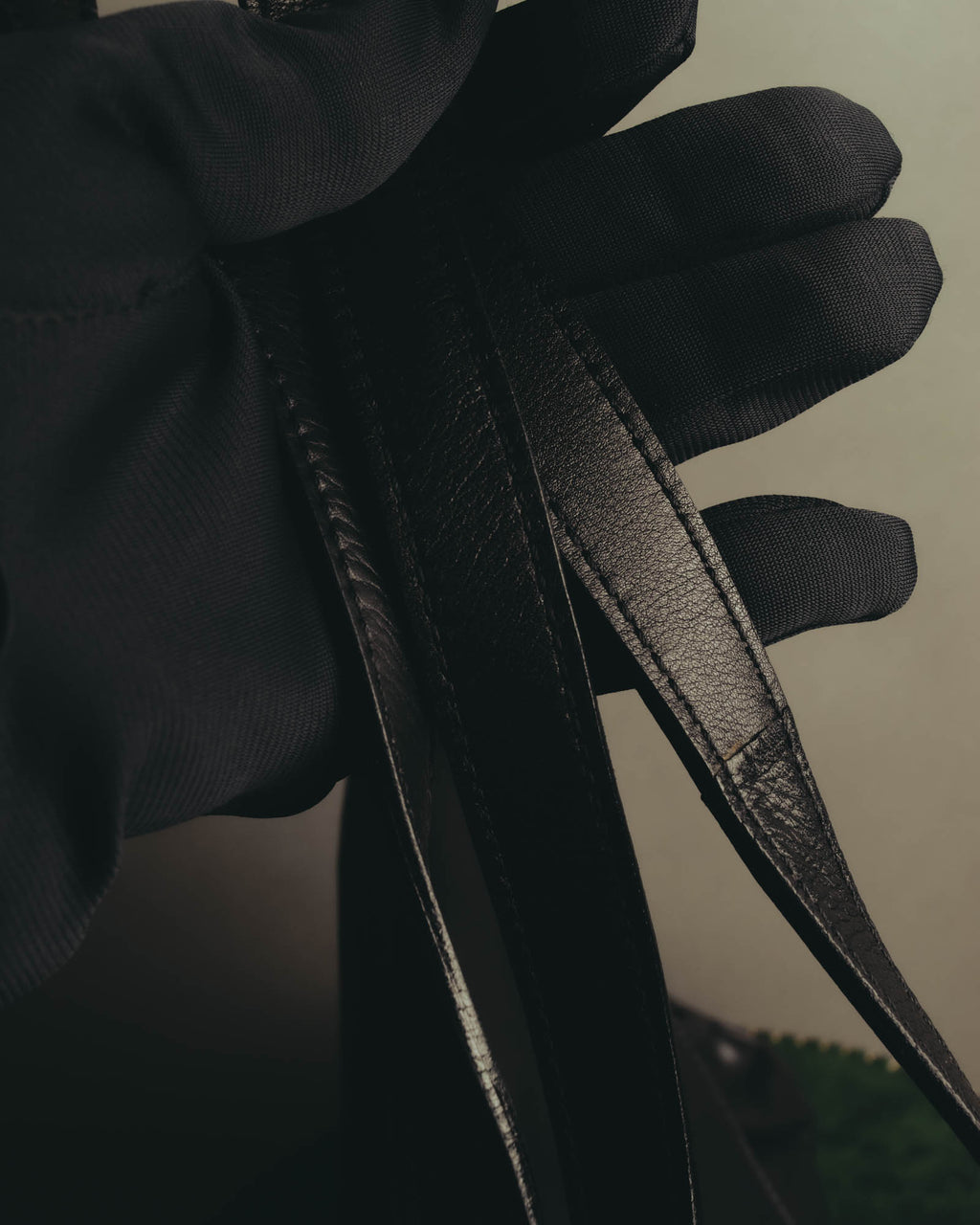 "CELINE" 70's-80's Classic black leather shoulder bag
