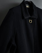 "Salvatore Ferragamo" 90's-00's Gancini motif design box silhouette jacket