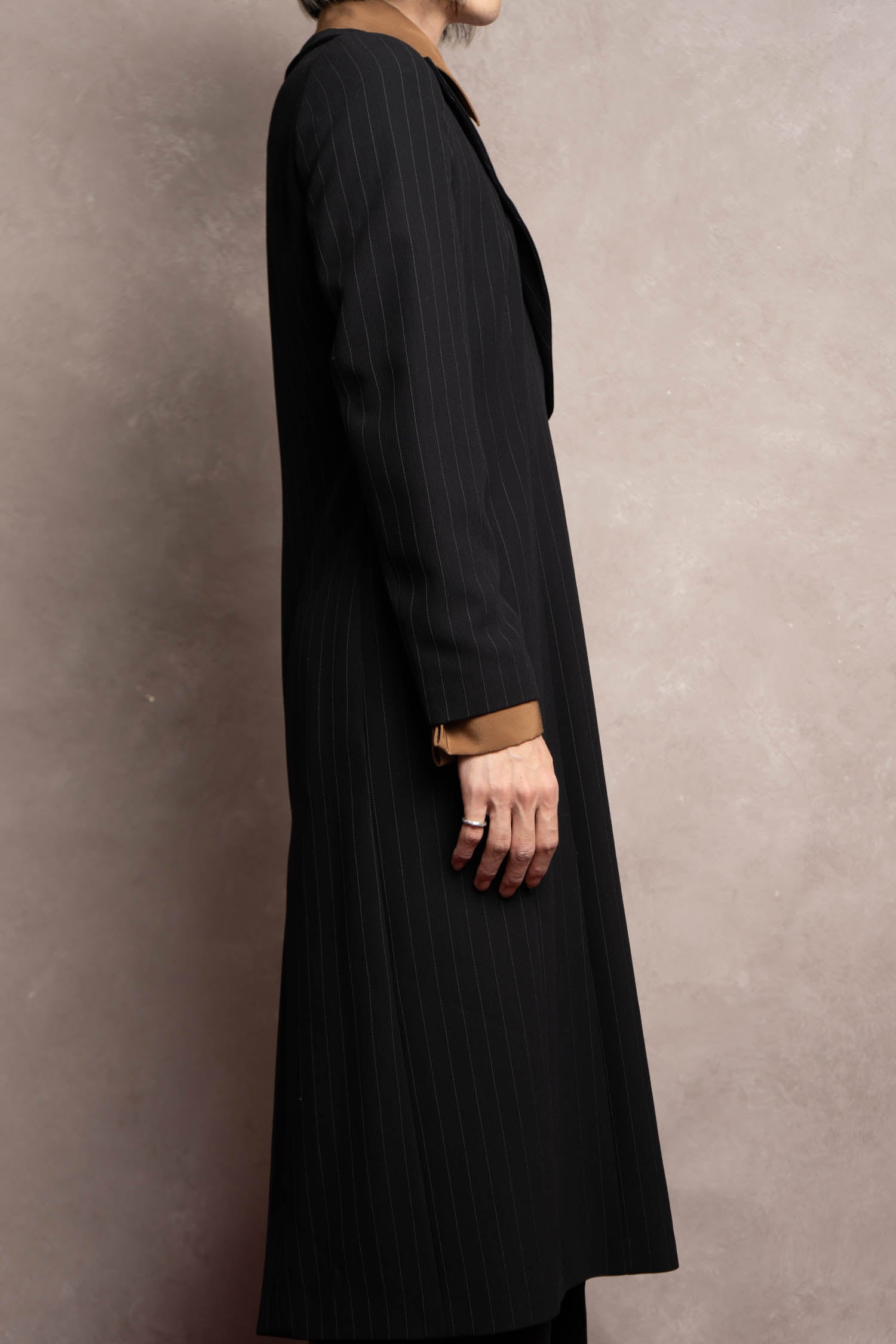 –SPECIAL– "GIORGIO ARMANI"
90’s Borgonuovo 21 pinstripe fly front long coat
