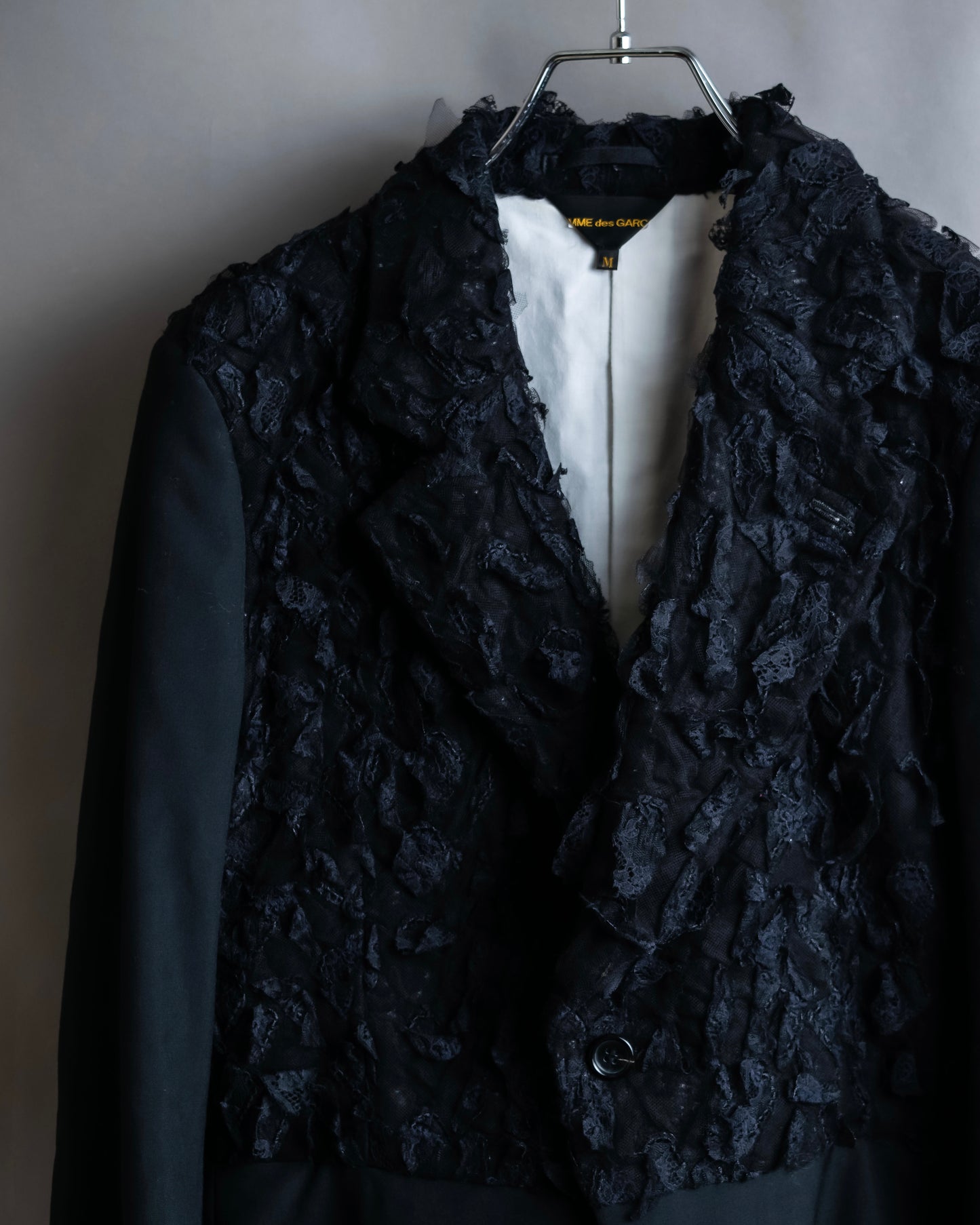 "COMME des GARCONS" 23SS Tiered lace detail evening tailcoat