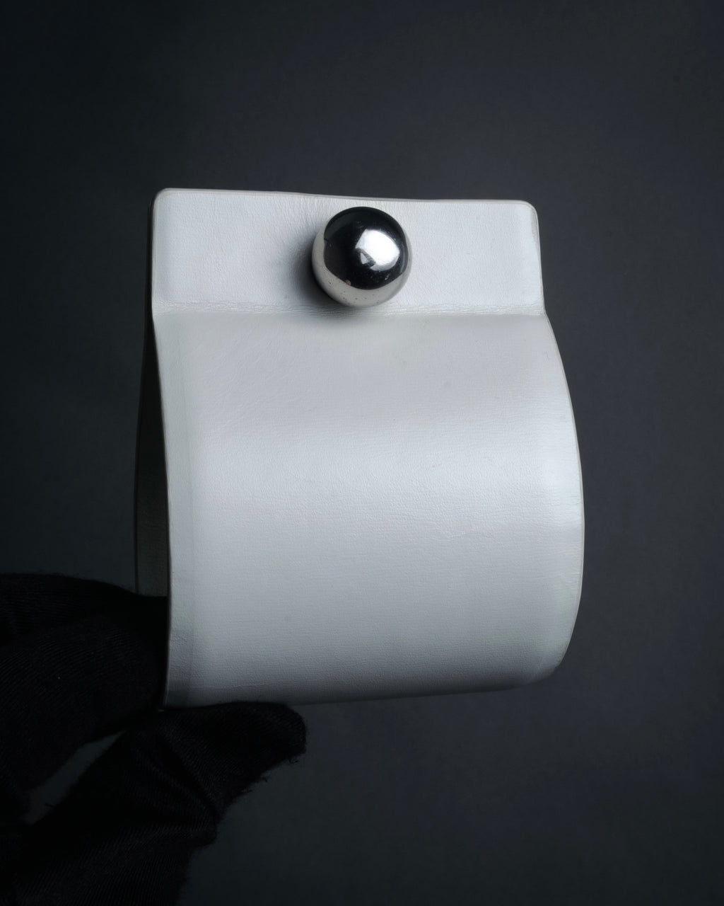 “JIL SANDER” 2020’s Sculptural leather cuff bangle