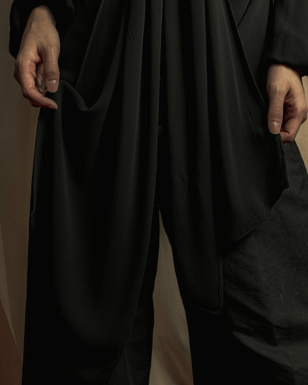 "VALENTINO" 2020-21 Gathered design bow tie skipper silk pullover