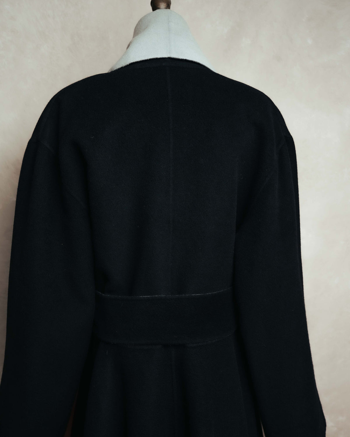 "Christian Dior" 80's-90's Elegant cashmere-collar belted wrap coat