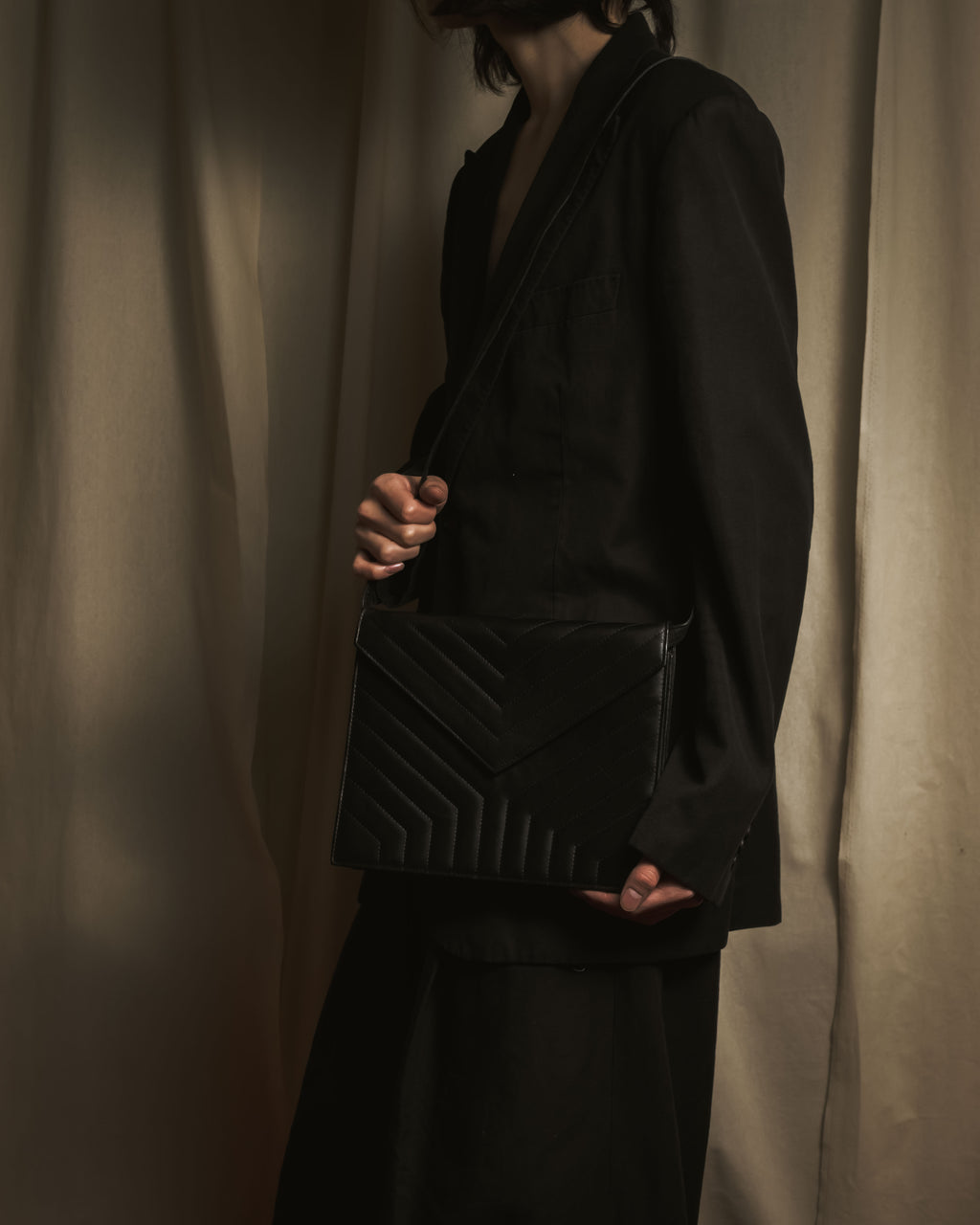 伊夫·圣罗兰 80年代末至90年代初之字纹绗缝卡桑德尔肩包