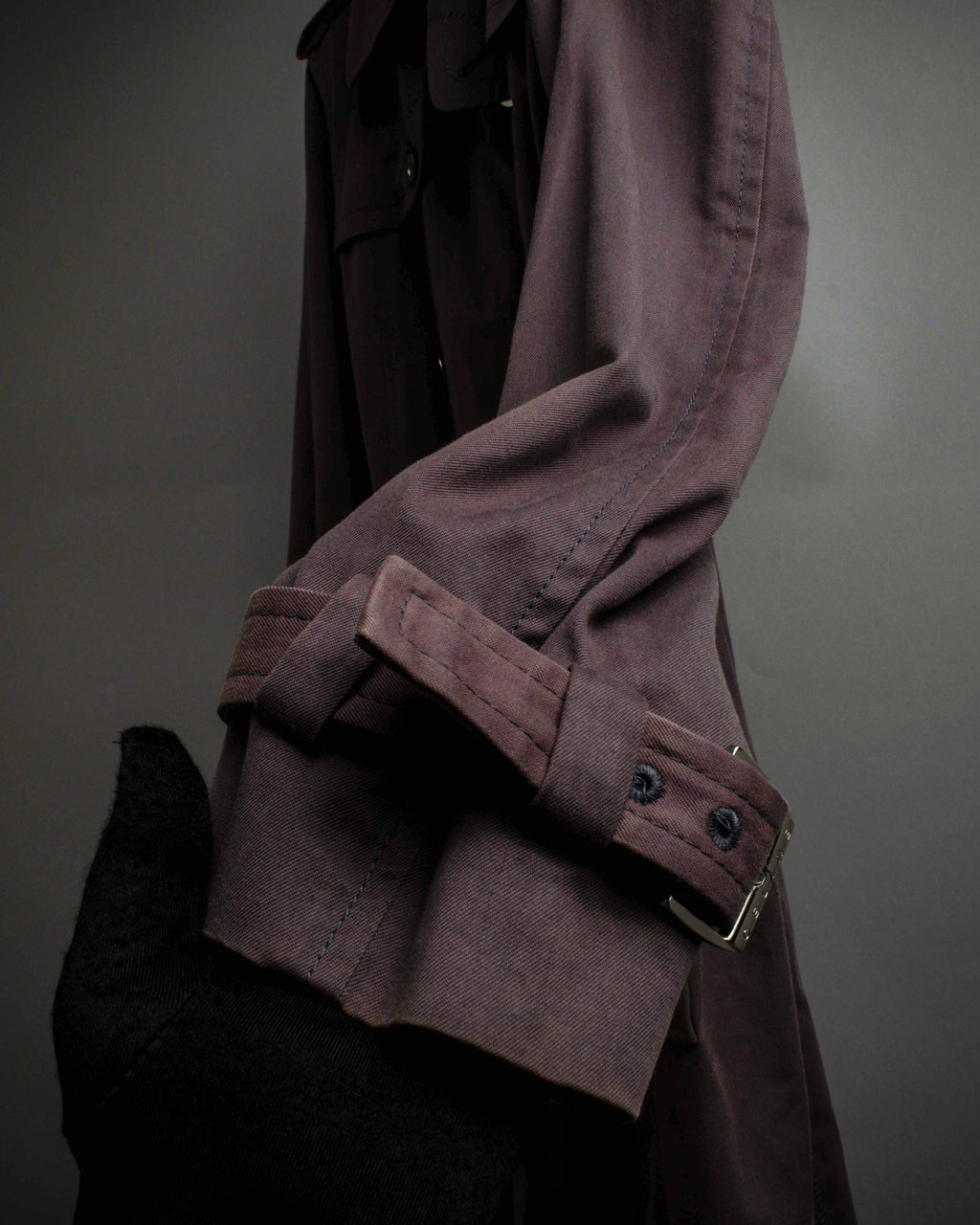 "CELINE" Triomphe button design in plum brown color
 trench coat