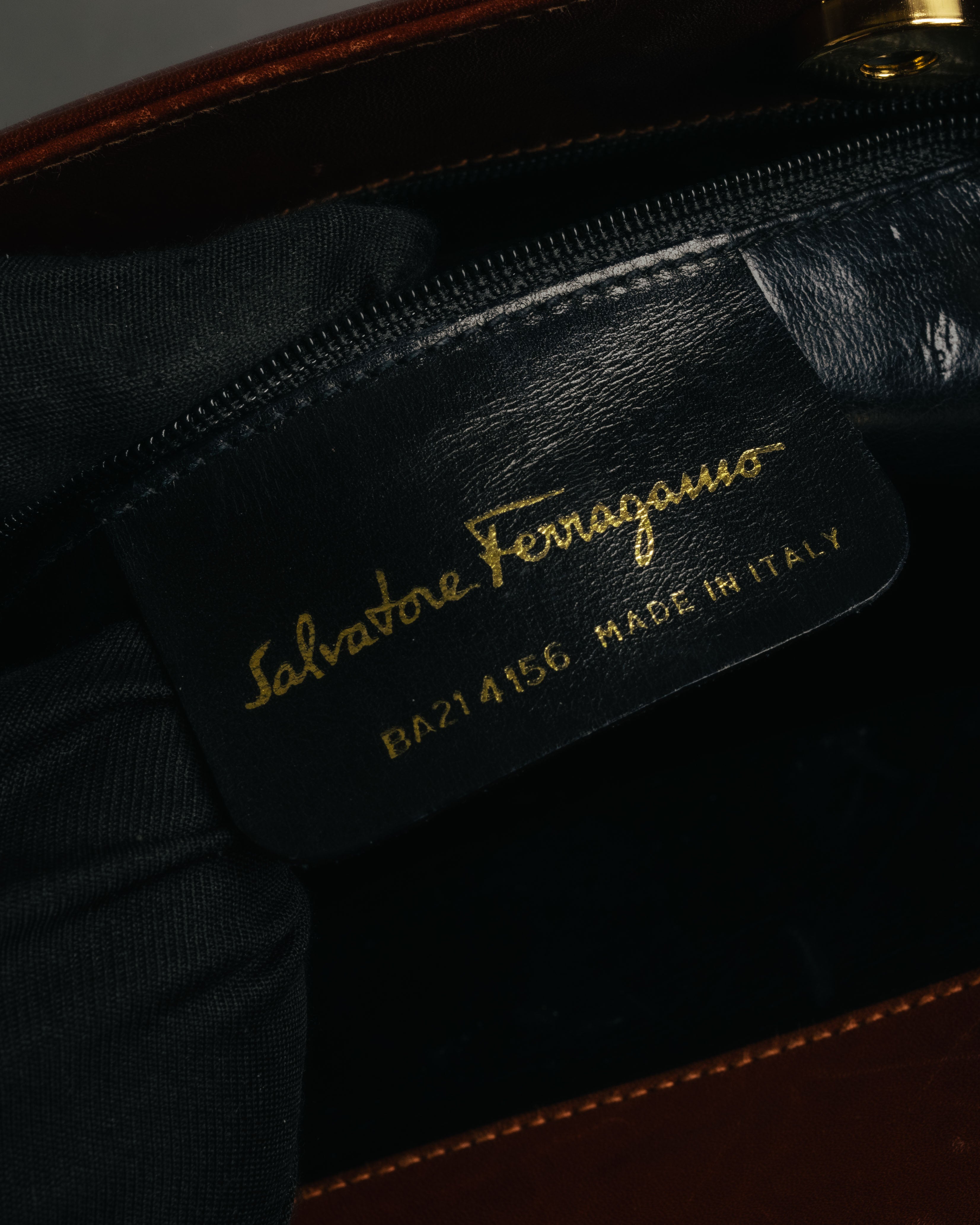 “Salvatore Ferragamo” 80’s-90’s Quilted leather chain shoulder bag