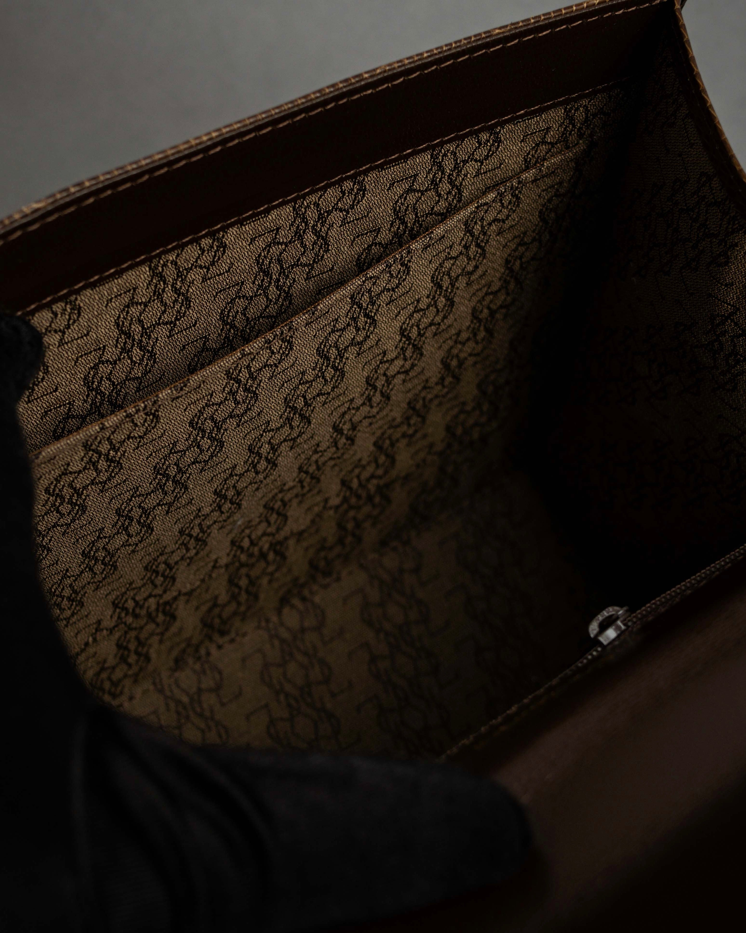 "YVES SAINT LAURENT" Flap design lizard embossed leather hand bag